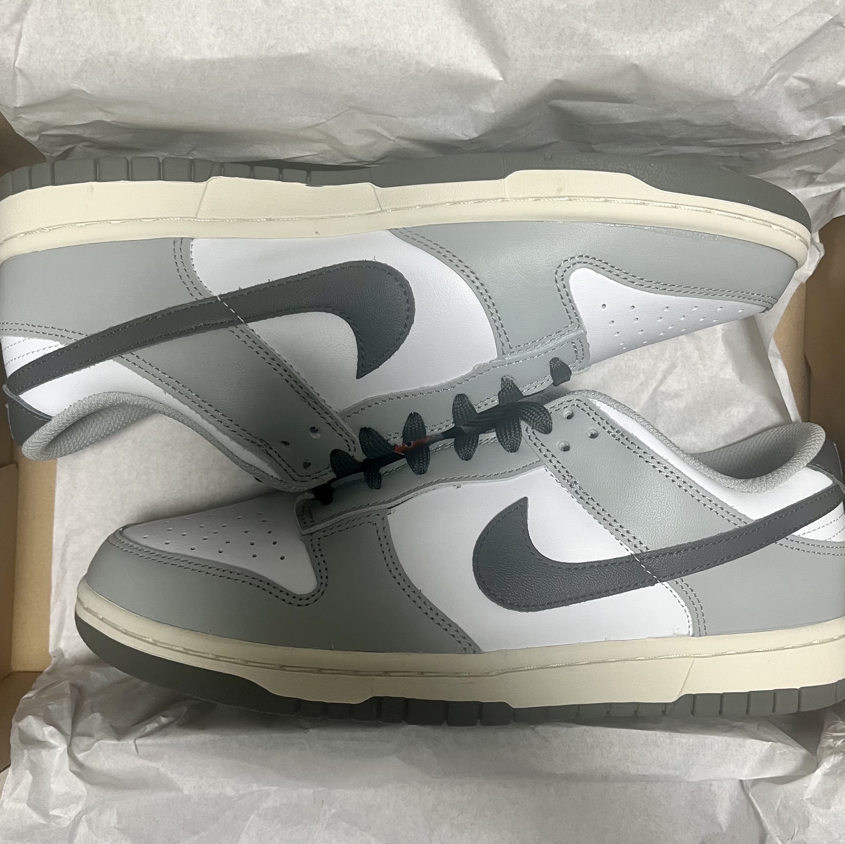 (W) Nike Dunk Low Light Smoke Grey 착용 스타일