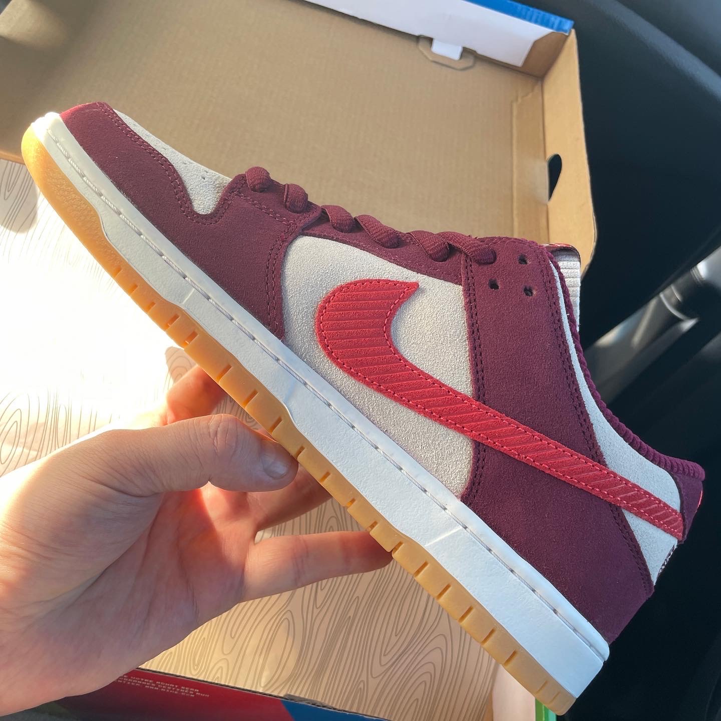 Nike x Skate Like a Girl SB Dunk Low QS Barely Rose 착용 스타일 - 1