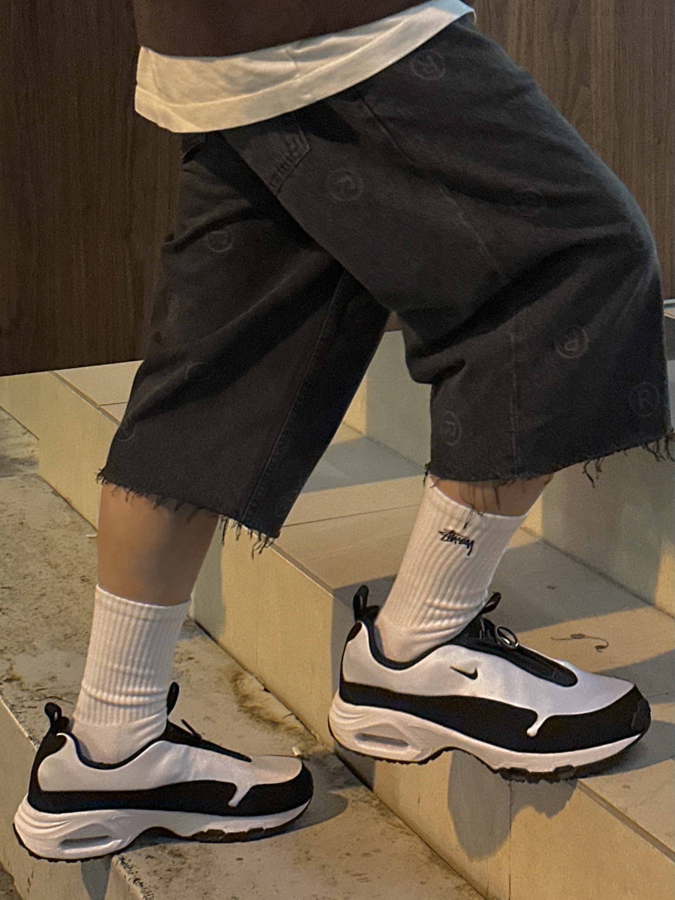 Nike x Comme des Garcons Homme Plus Air Max Sunder SP White Black, Stussy Small Stock Crew Socks White (3 Pack) 착용 스타일 - 2