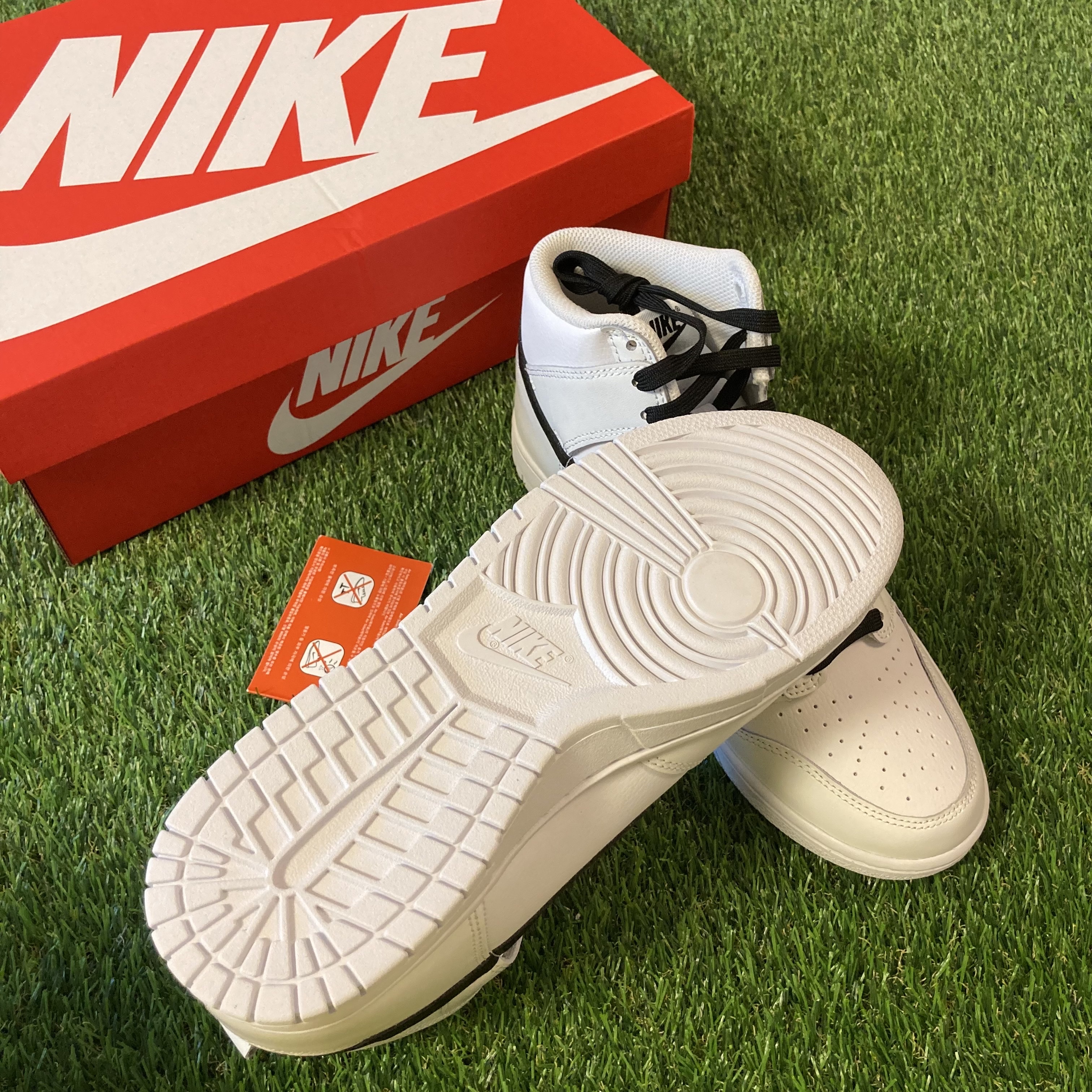Nike Dunk High Retro Summit White 착용 스타일 - 4