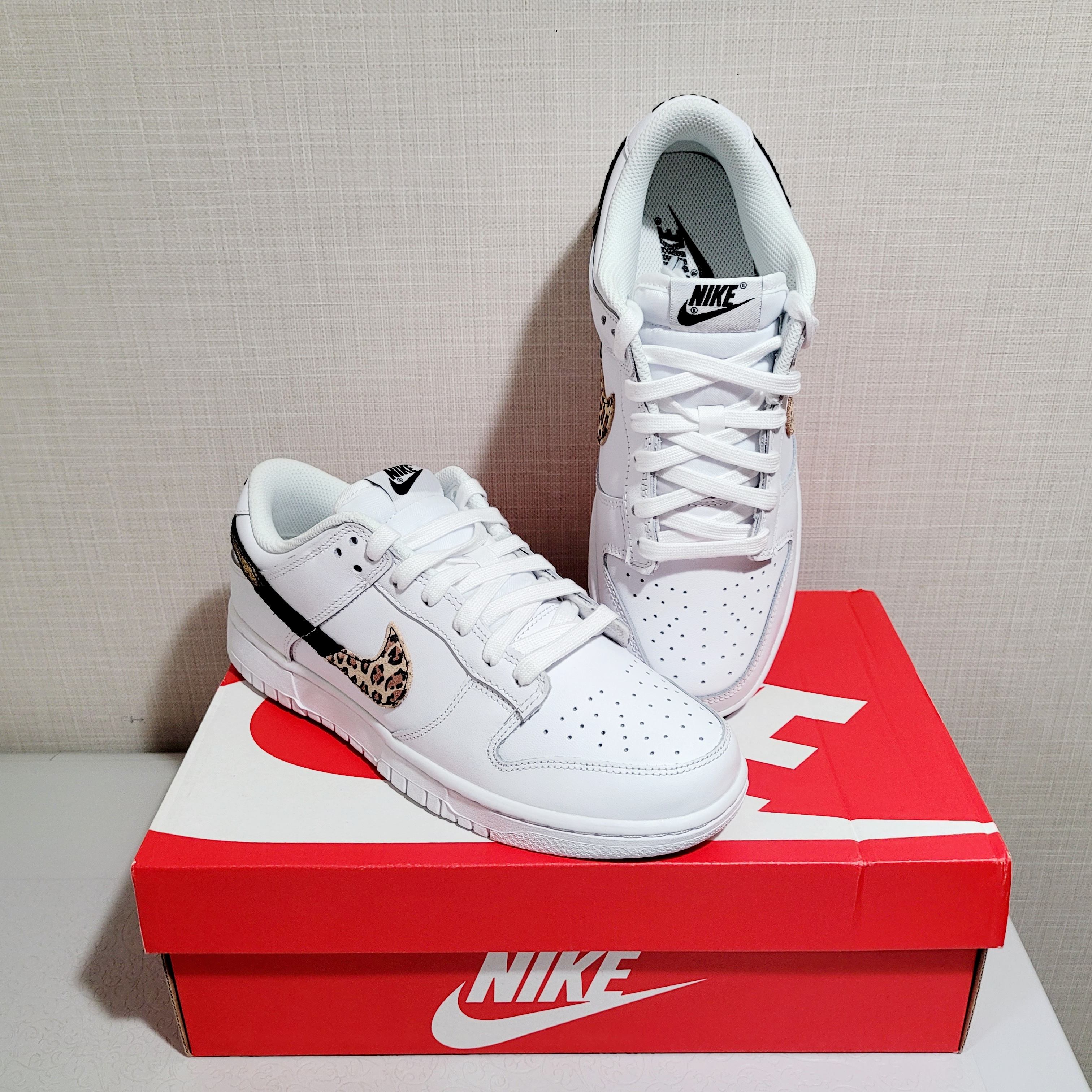 (W) Nike Dunk Low SE Primal White 착용 스타일 - 3