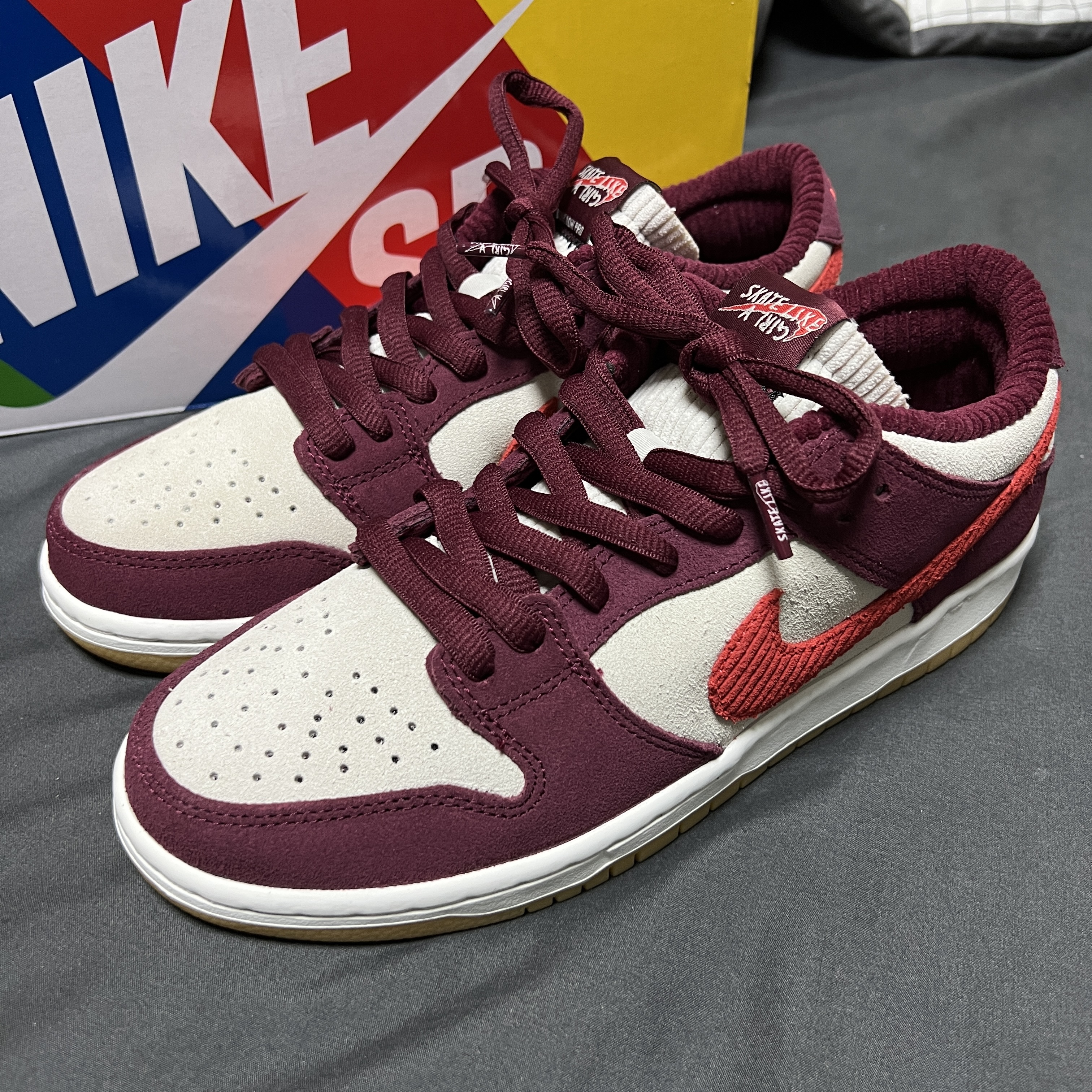 Nike x Skate Like a Girl SB Dunk Low QS Barely Rose 착용 스타일