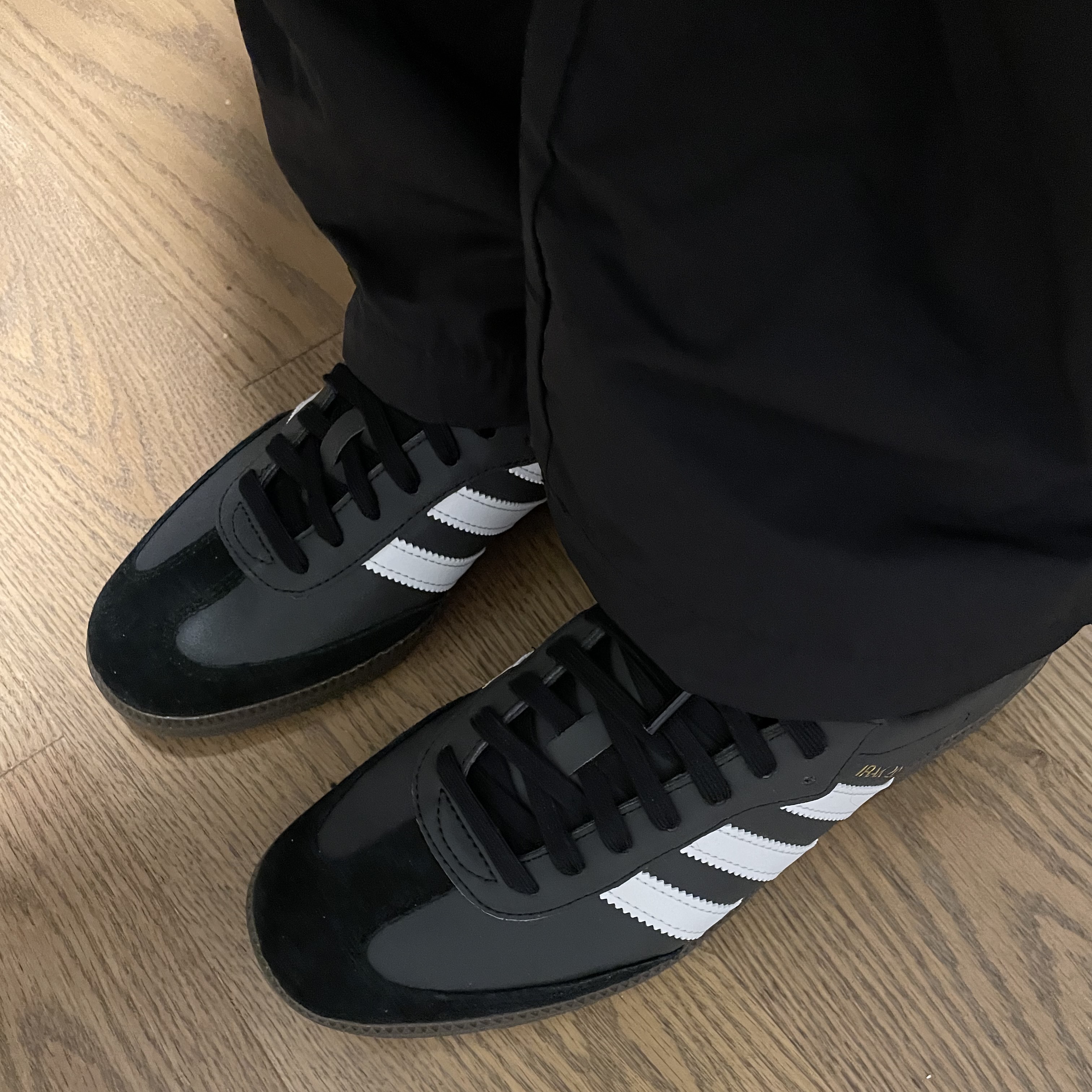 Adidas x Irak Samba Core Black 착용 스타일 - 5