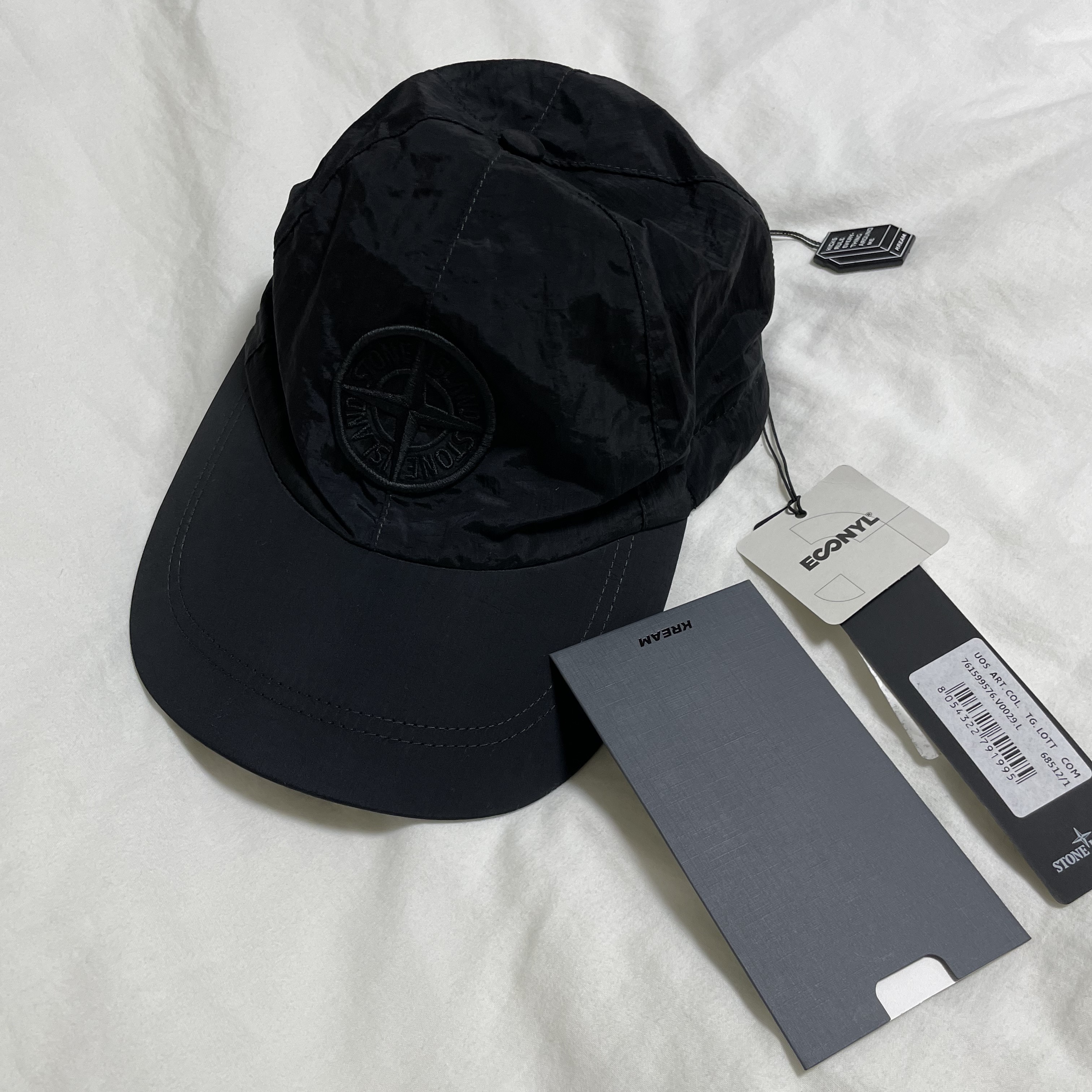 Stone Island 99576 Nylon Metal 6-Panel Cap Black 착용 스타일
