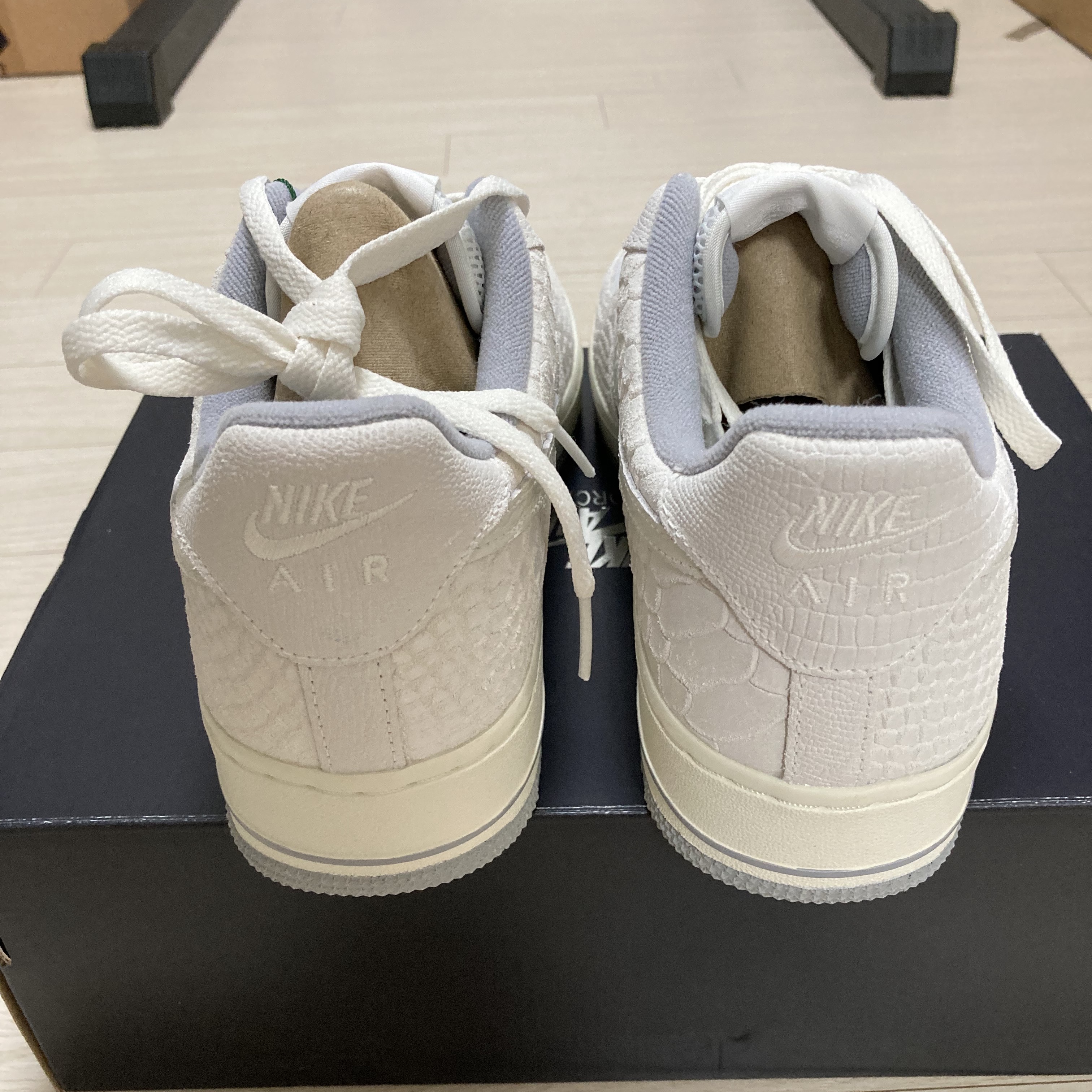 (W) Nike Air Force 1 Low '07 White Python 착용 스타일 - 3