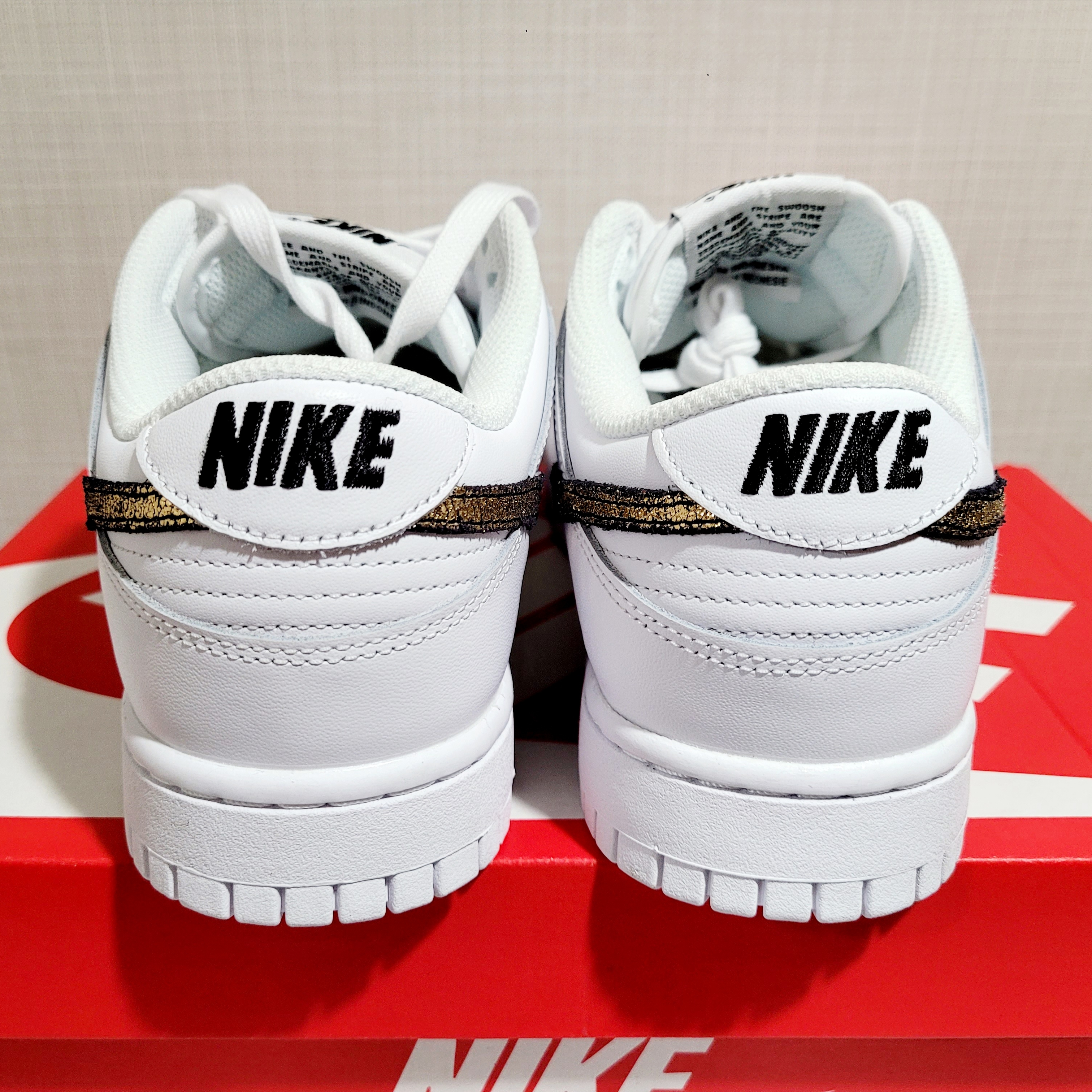 (W) Nike Dunk Low SE Primal White 착용 스타일 - 5