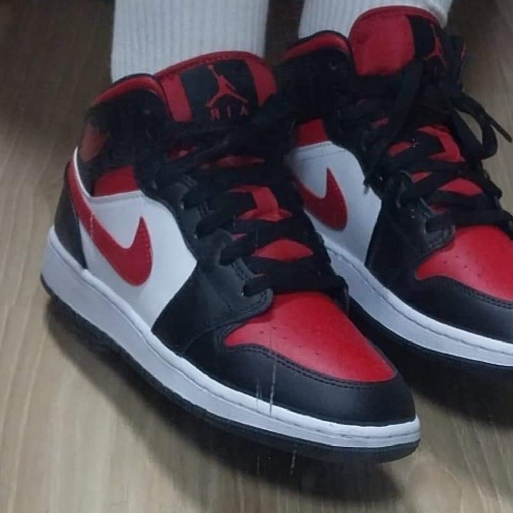 (GS) Jordan 1 Mid Black Fire Red 착용 스타일