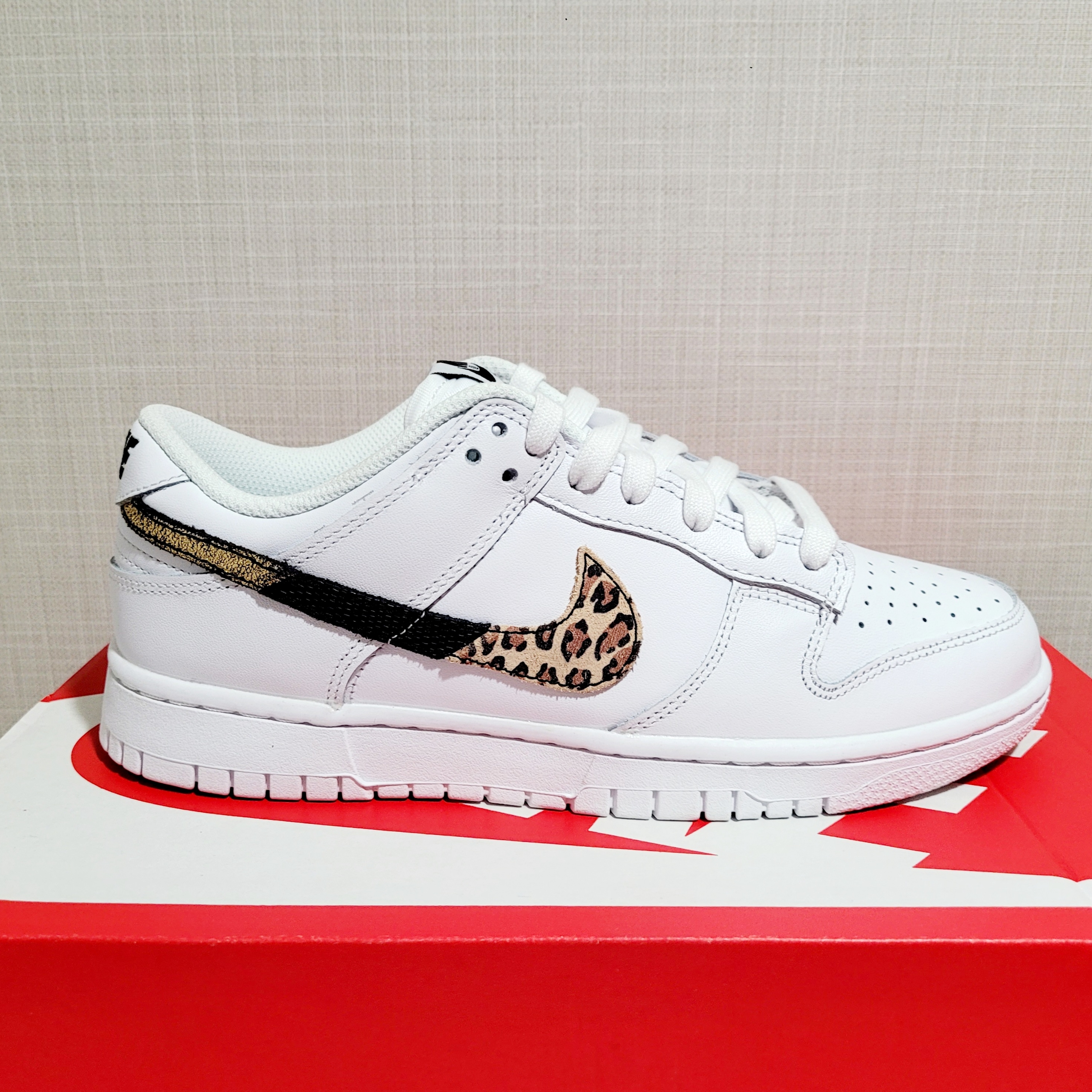 (W) Nike Dunk Low SE Primal White 착용 스타일 - 4