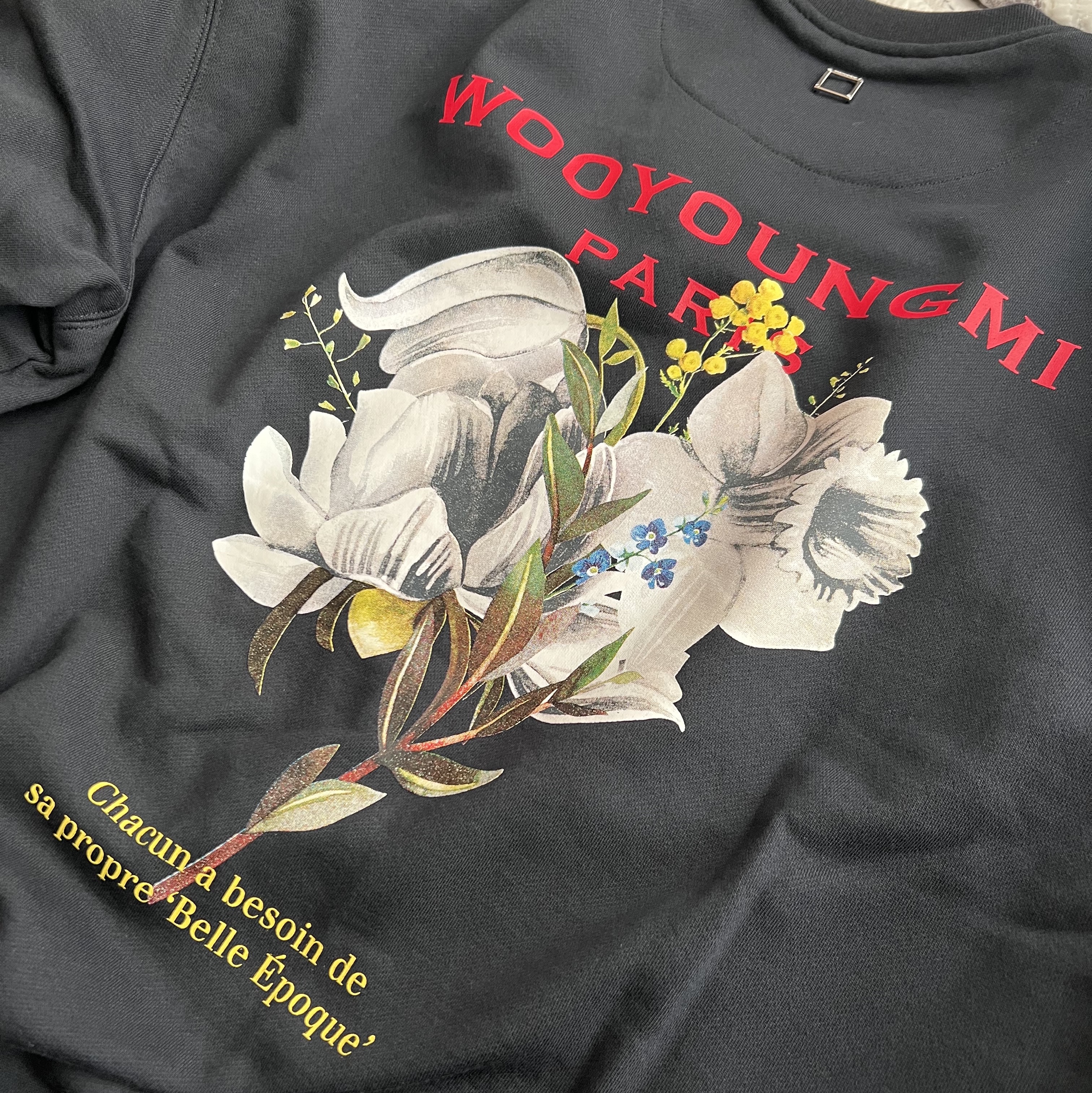 Wooyoungmi Flower Print Back Logo Sweatshirt Navy - 22SS 착용 스타일