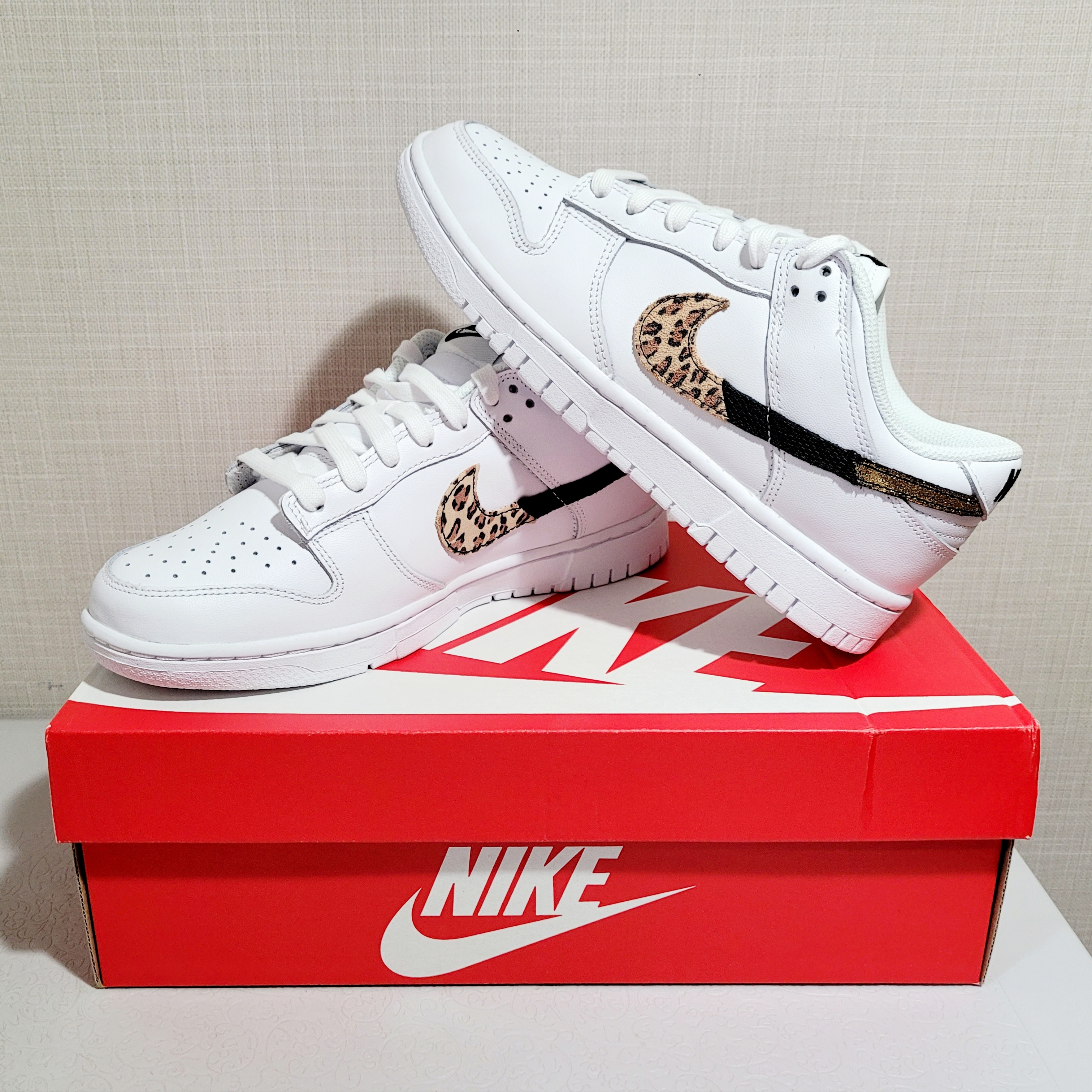(W) Nike Dunk Low SE Primal White 착용 스타일 - 1