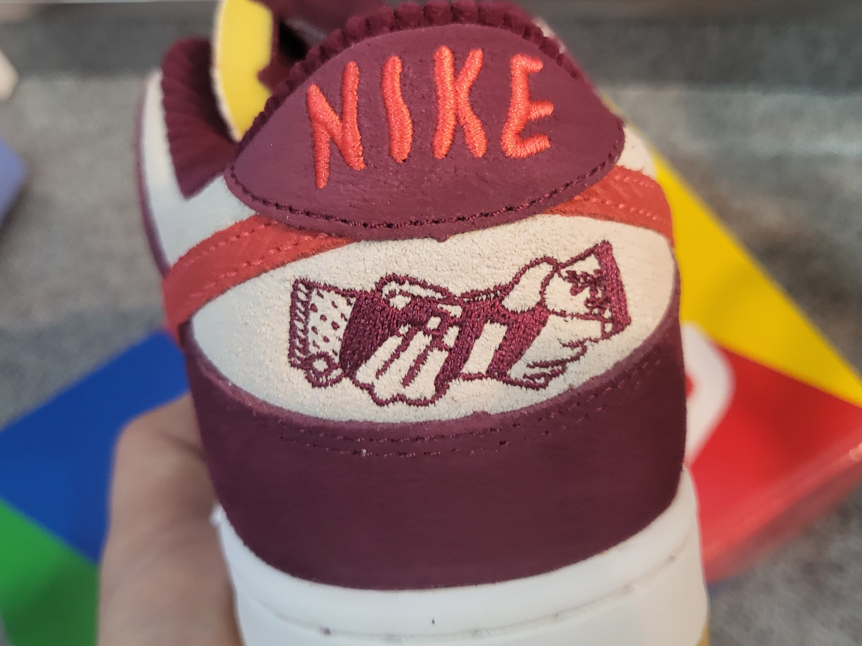 Nike x Skate Like a Girl SB Dunk Low QS Barely Rose 착용 스타일 - 3