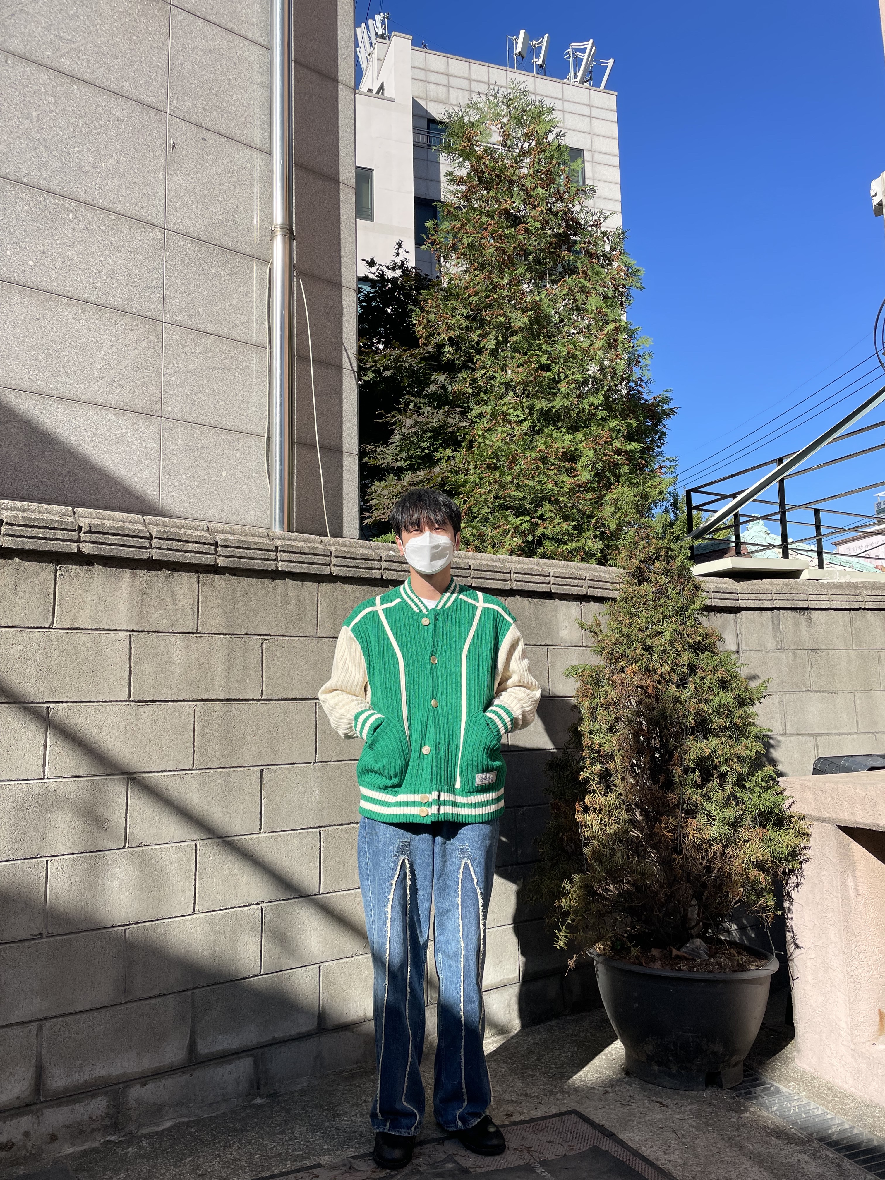 Ader Error Tomb Cardigan Green, (W) Our Legacy Full Cut Slash Denim 착용 스타일 - 1