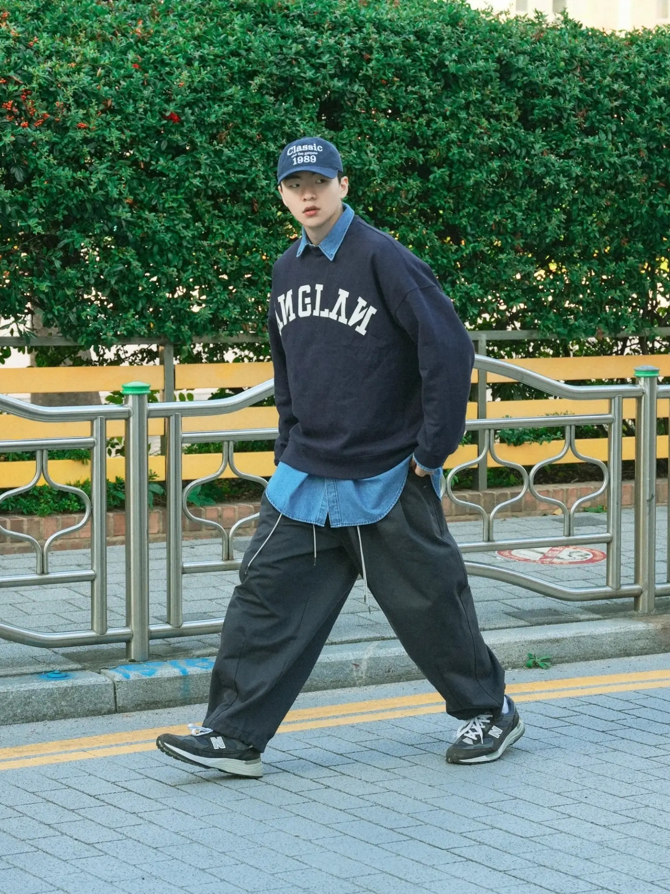 New Balance 992 Made in USA Navy 착용 스타일 - 1