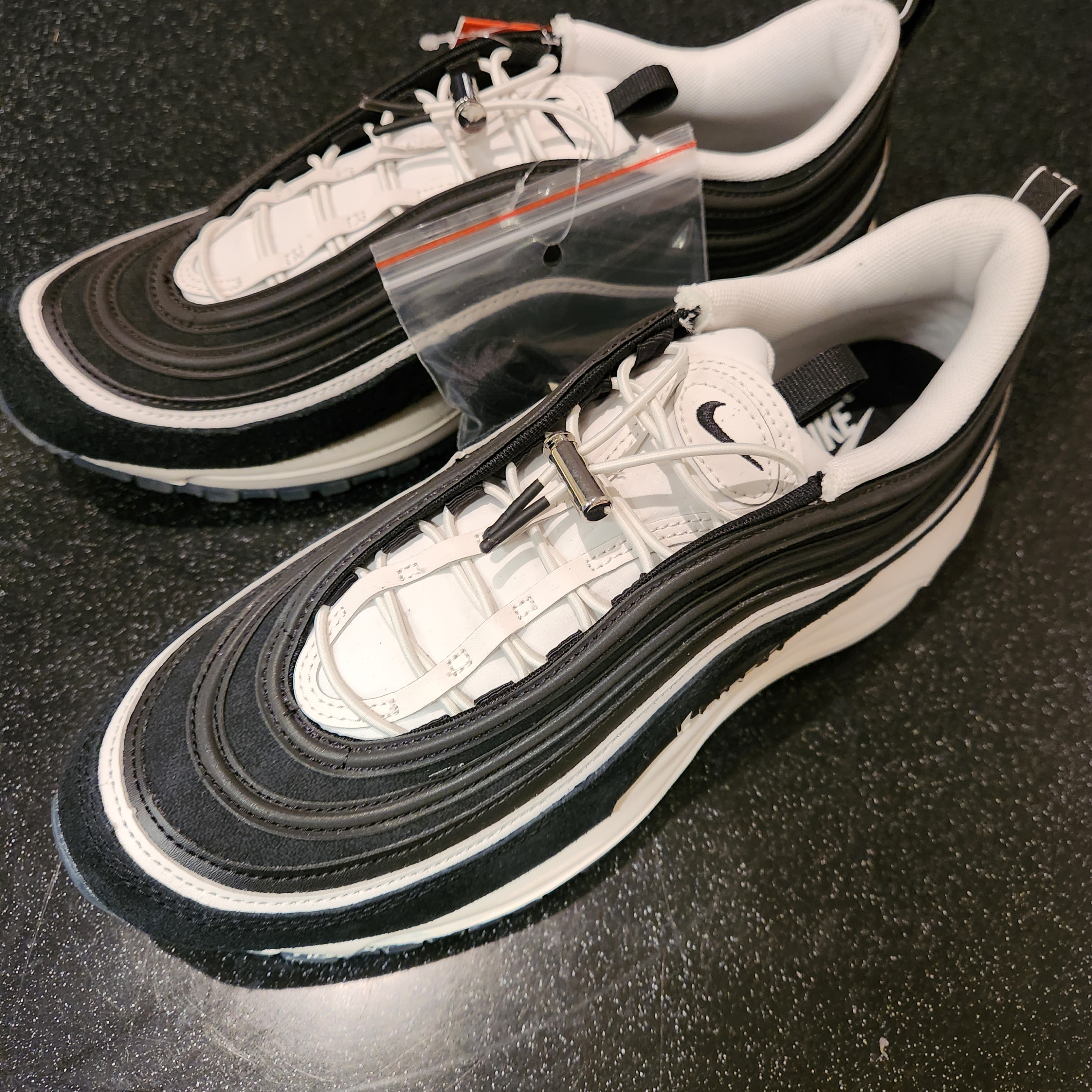 (W) Nike Air Max 97 PRM Hangul Day 착용 스타일