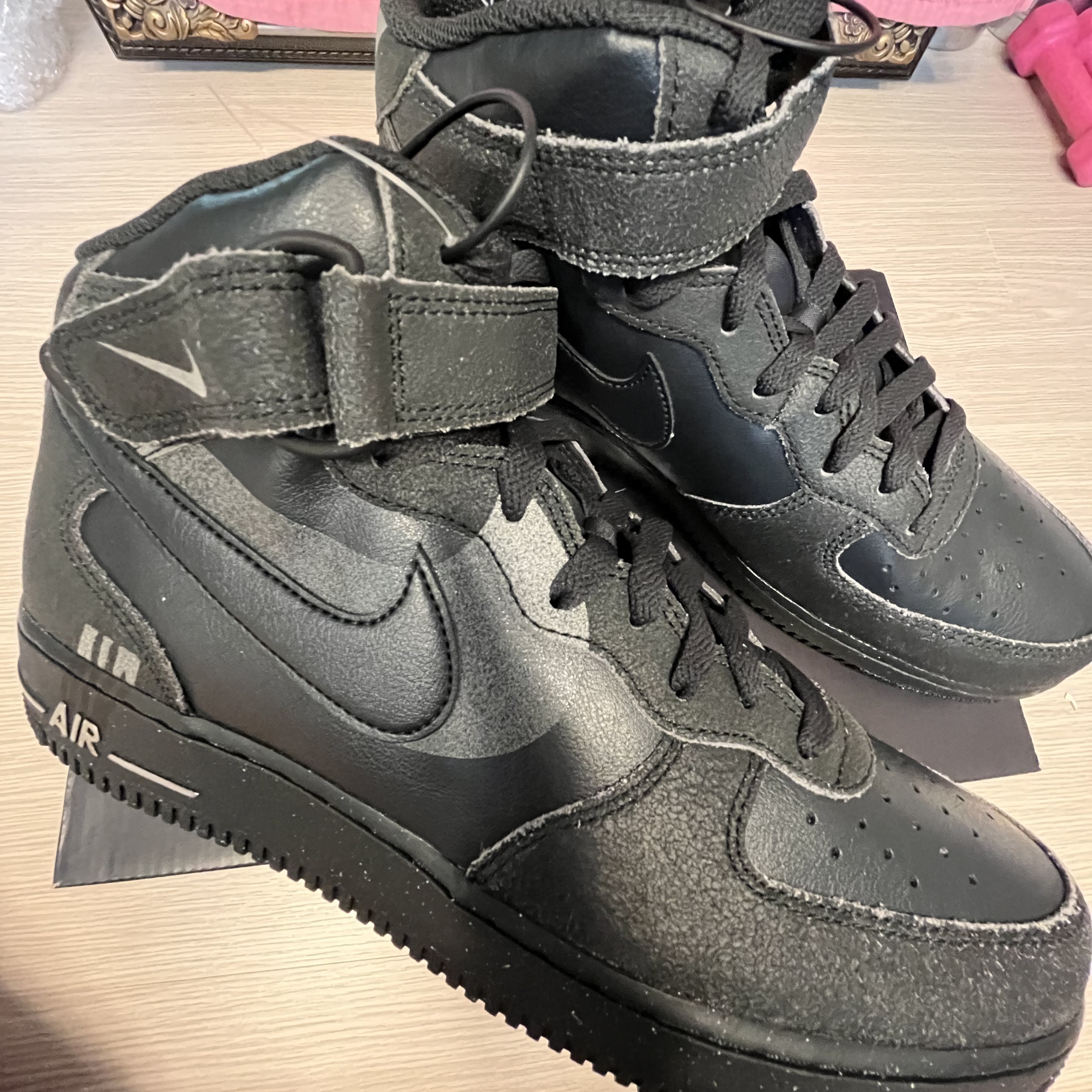 Nike Air Force 1 Mid '07 LX Halloween 착용 스타일