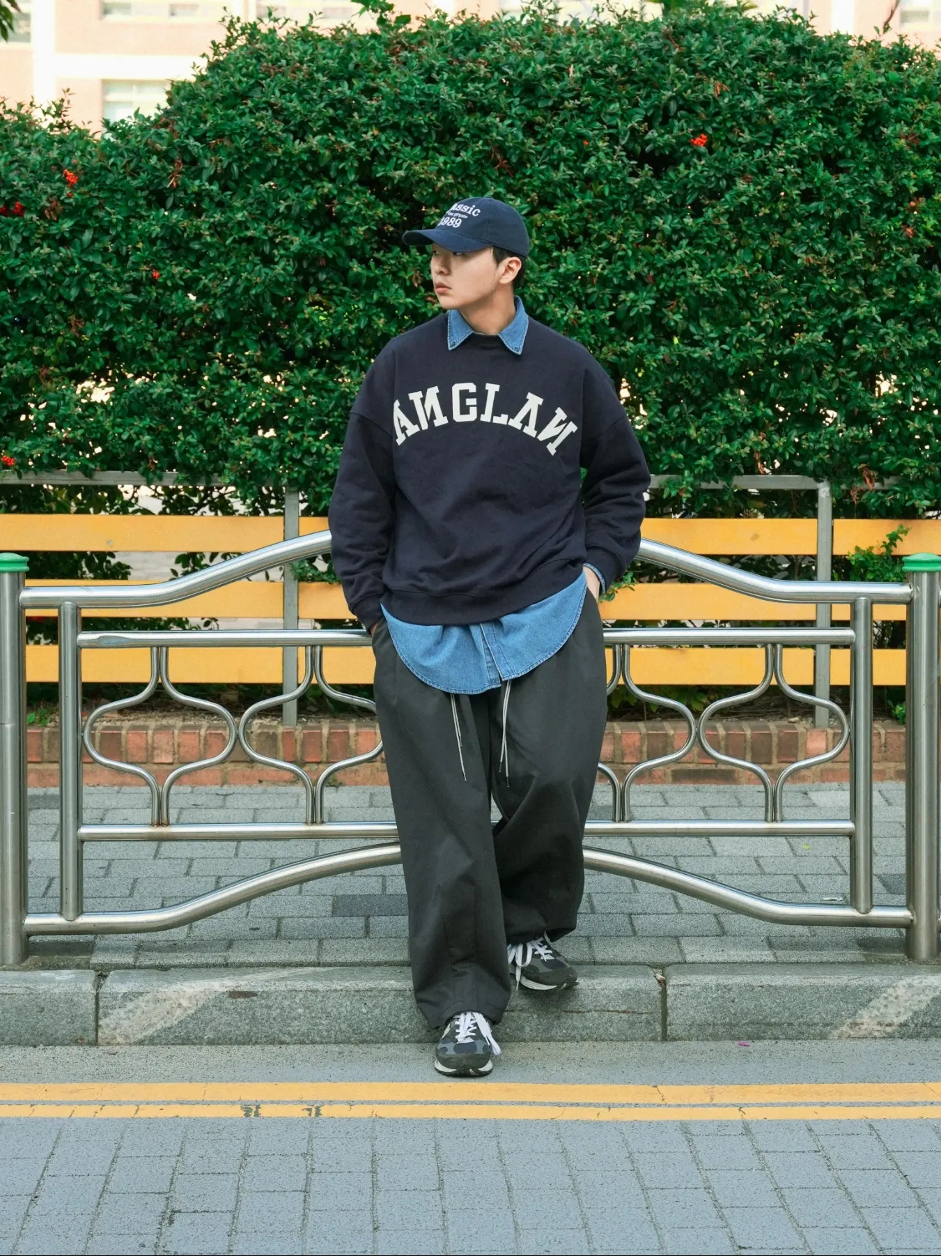 New Balance 992 Made in USA Navy 착용 스타일 - 4