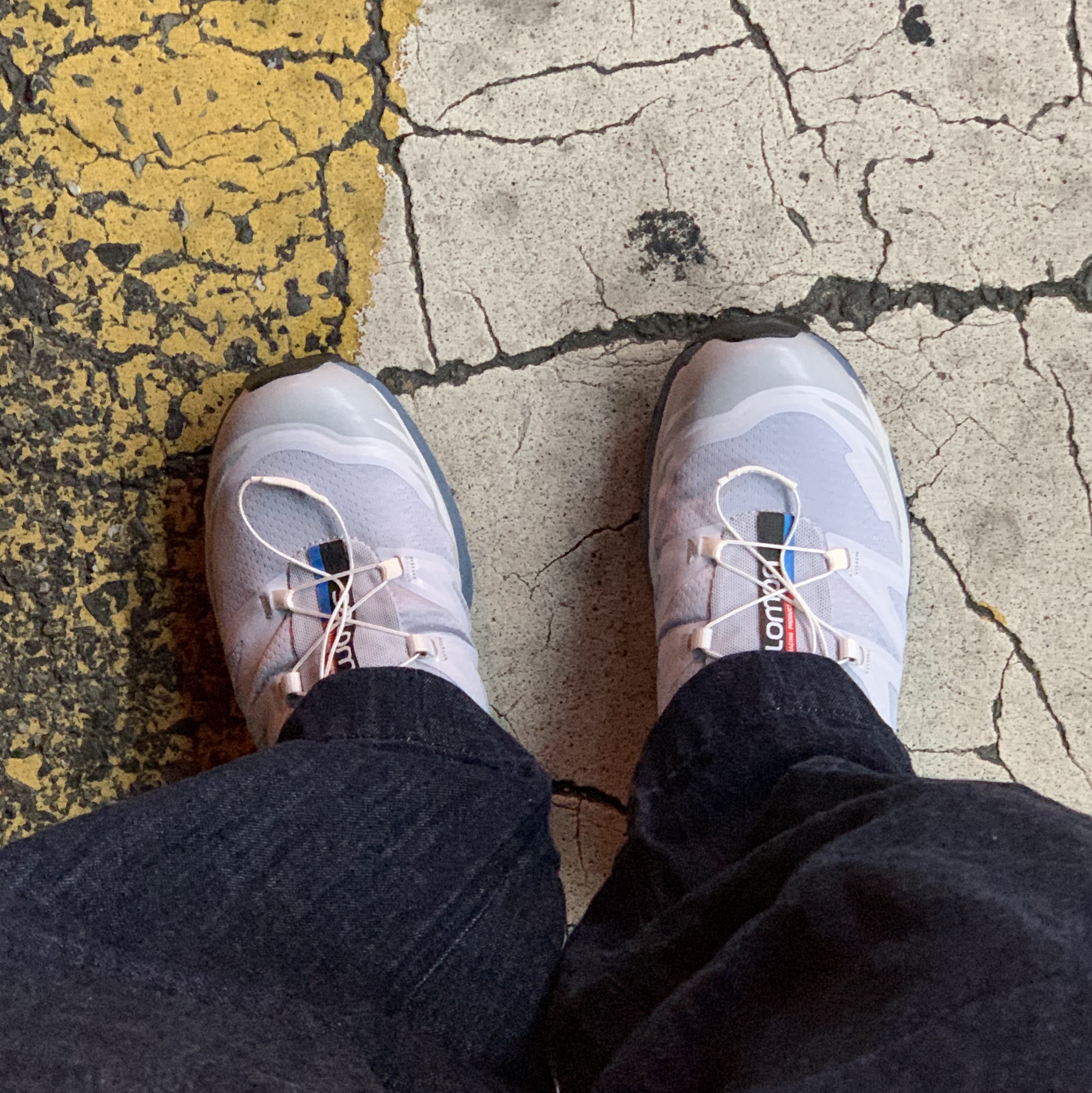Salomon XT-6 Arctic Ice 착용 스타일 - 1