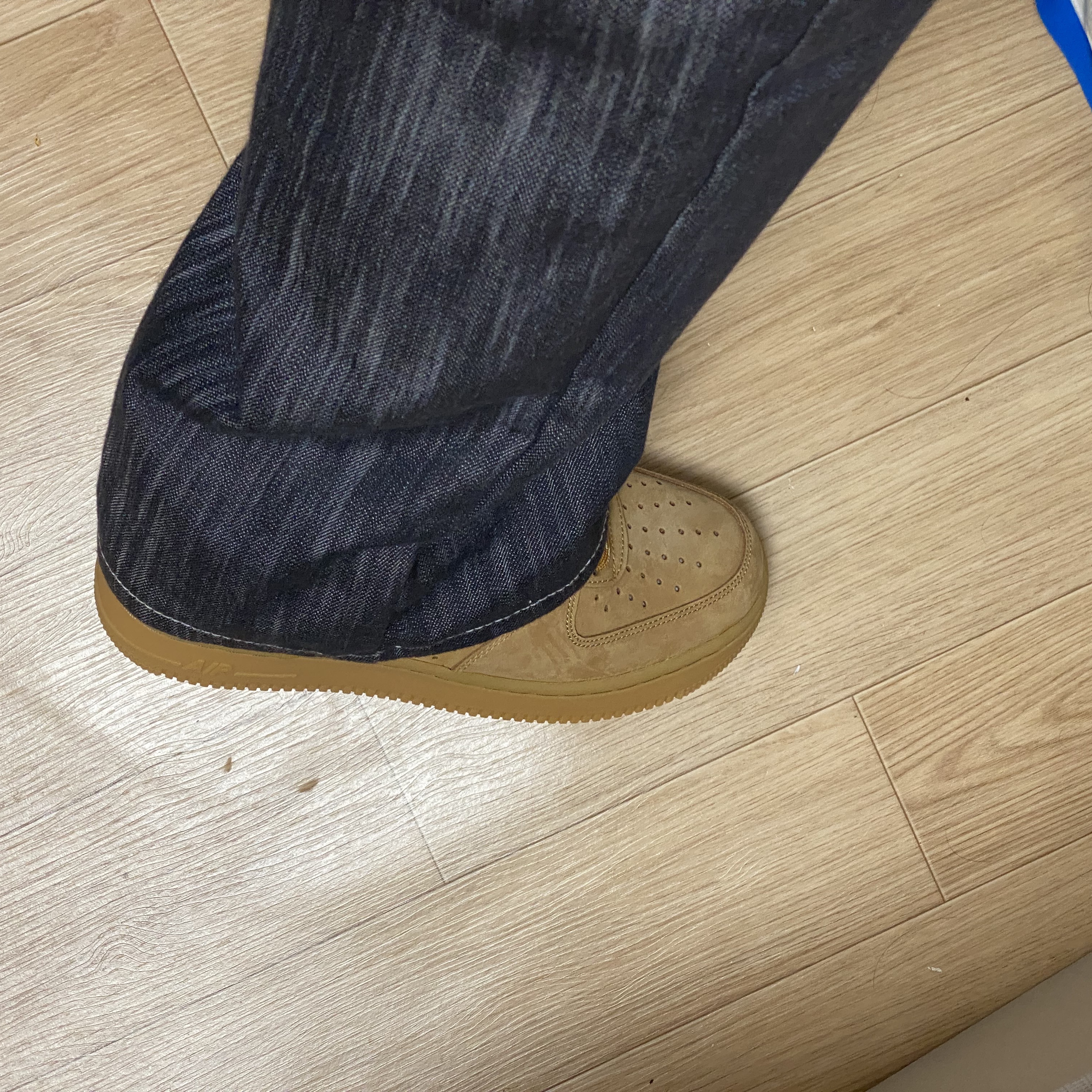 Nike Air Force 1 '07 WB Flax 착용 스타일 - 5