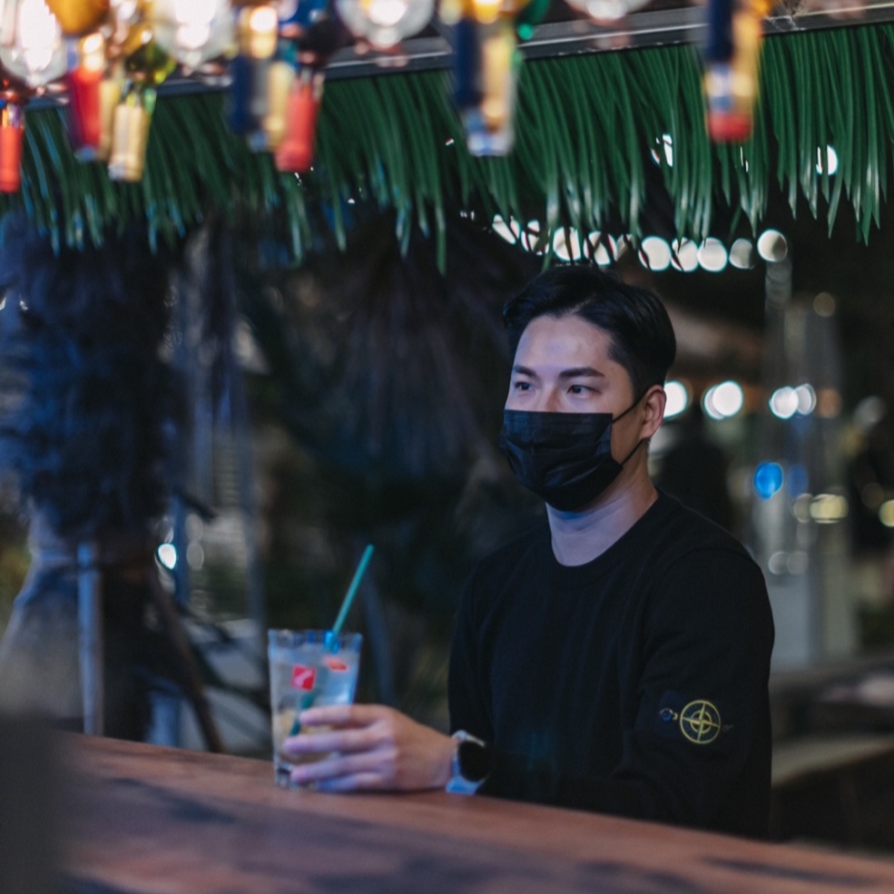 Stone Island 502B0 Crewneck Knit Black - 22SS 착용 스타일 - 2