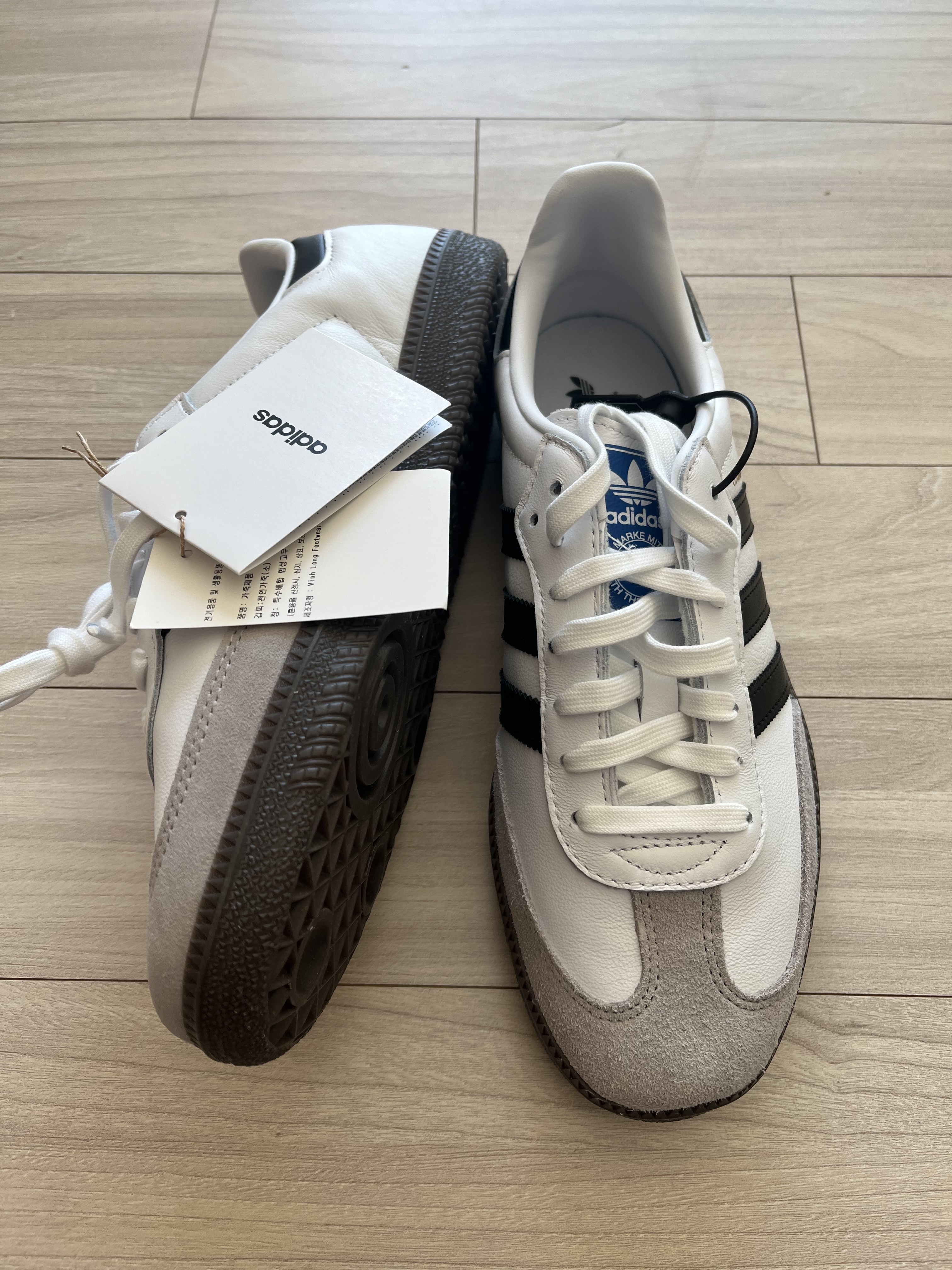 Adidas Samba OG Cloud White 착용 스타일 - 2
