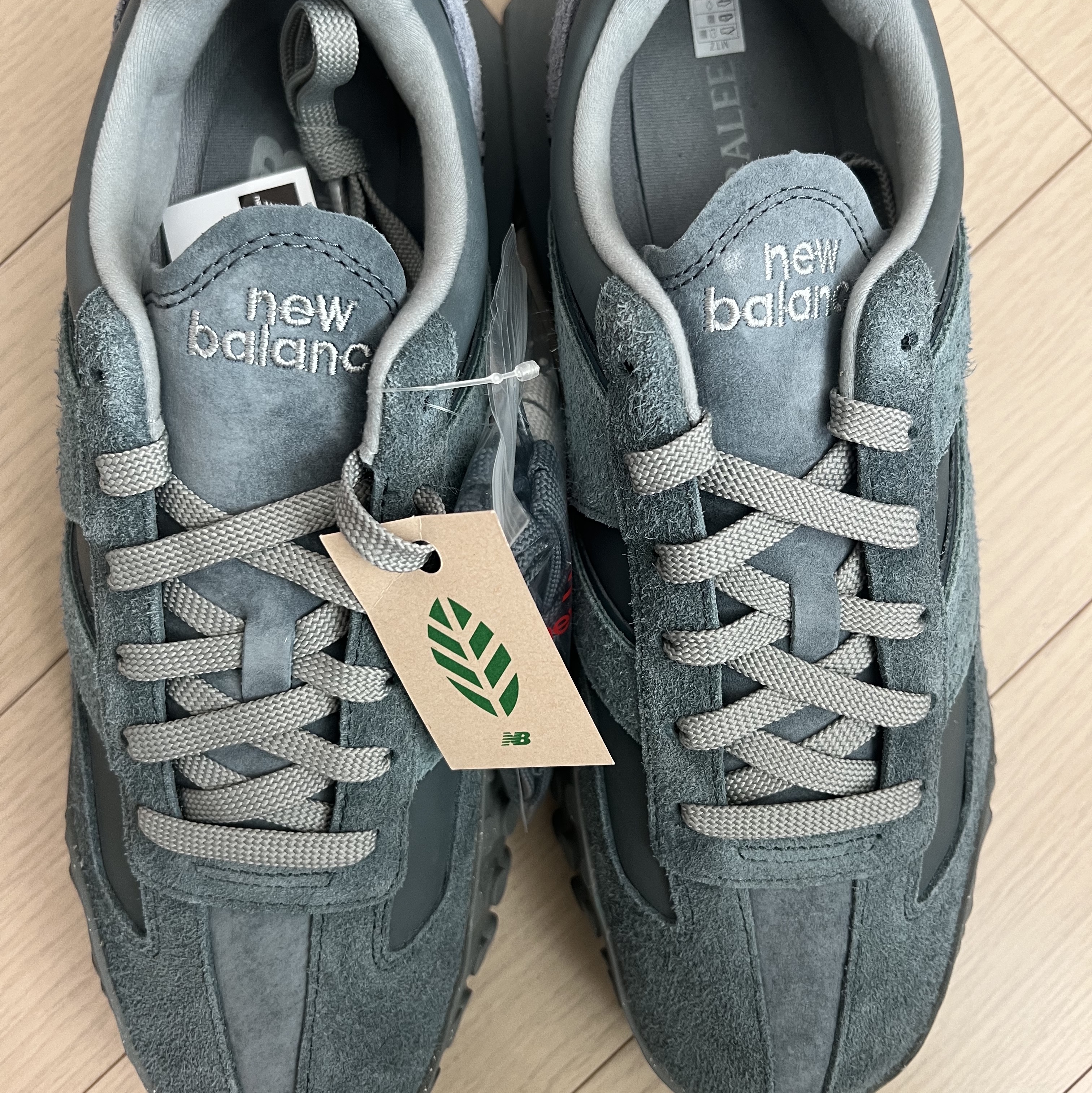 New Balance x Auralee XC-72 Blue 착용 스타일