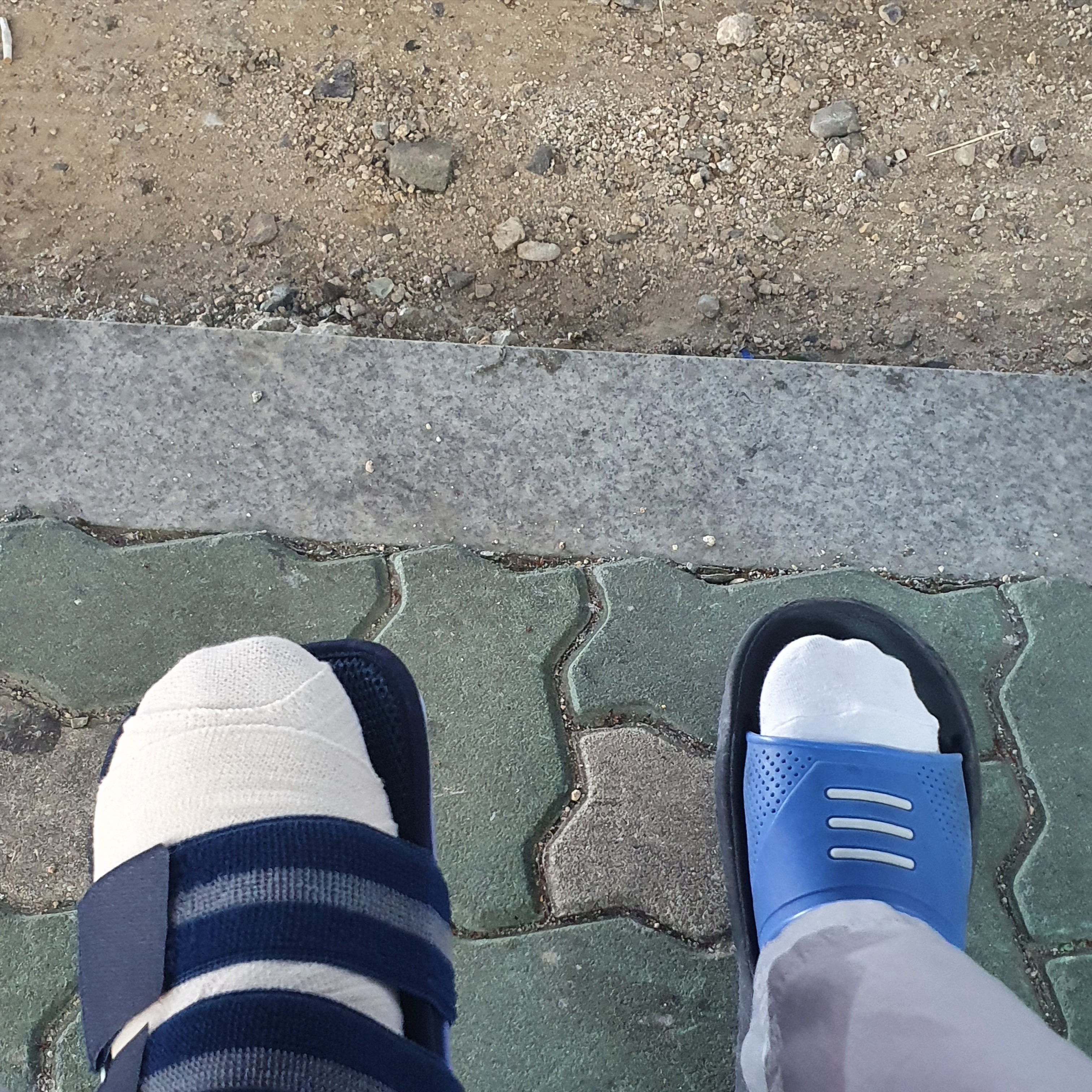 Supreme Washed Chino Twill Camp Cap Denim - 22FW 착용 스타일 - 2