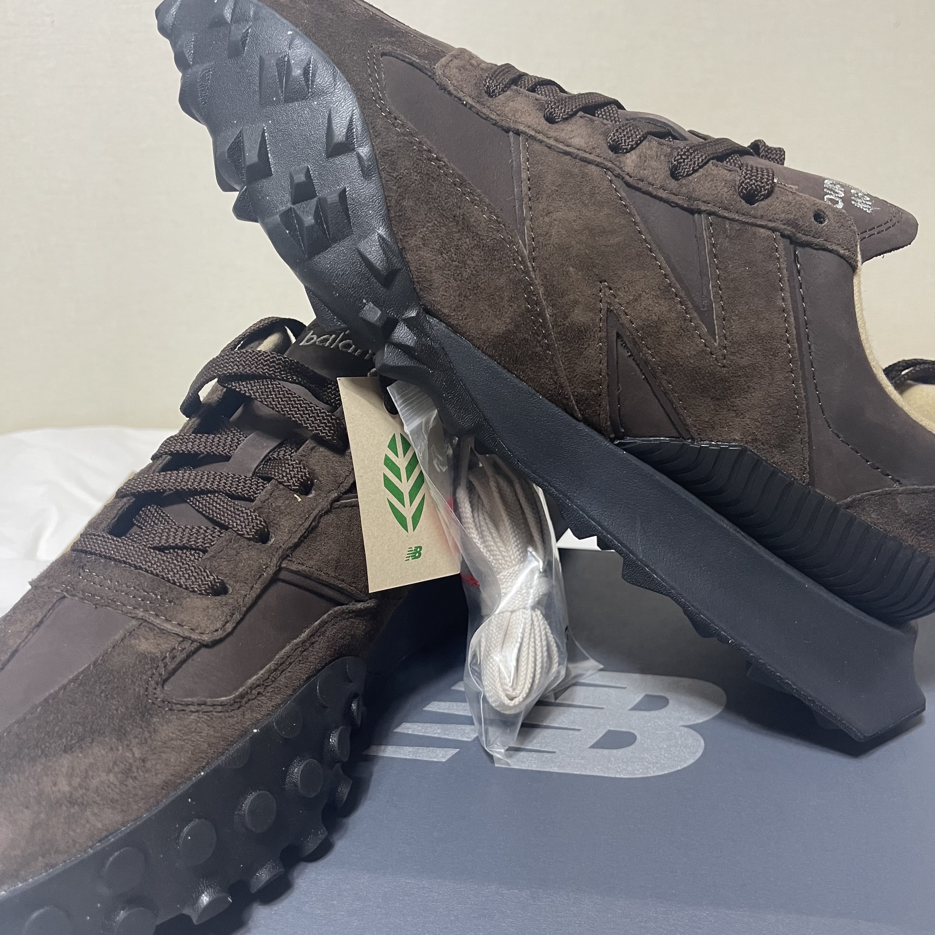 New Balance x Auralee XC-72 Brown 착용 스타일 - 1