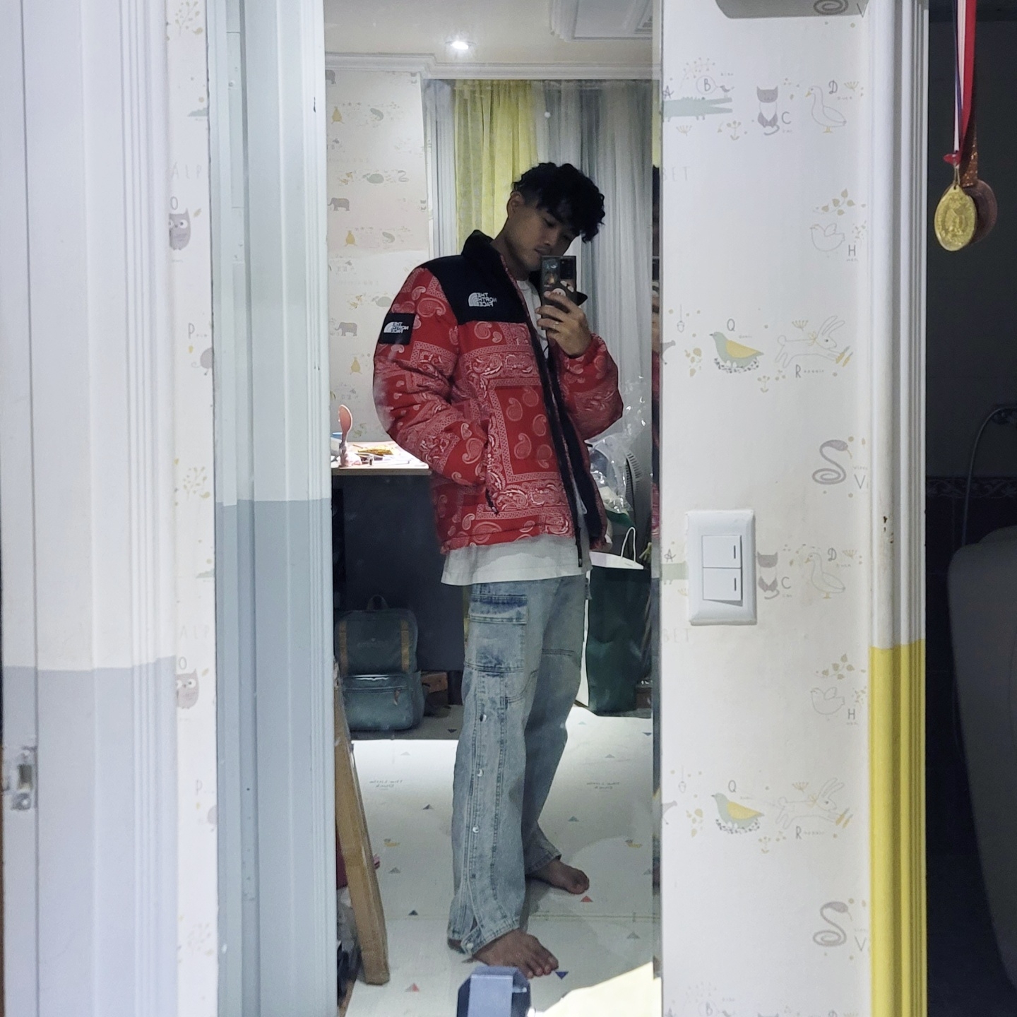 The North Face Nuptse Down Jacket Red 착용 스타일