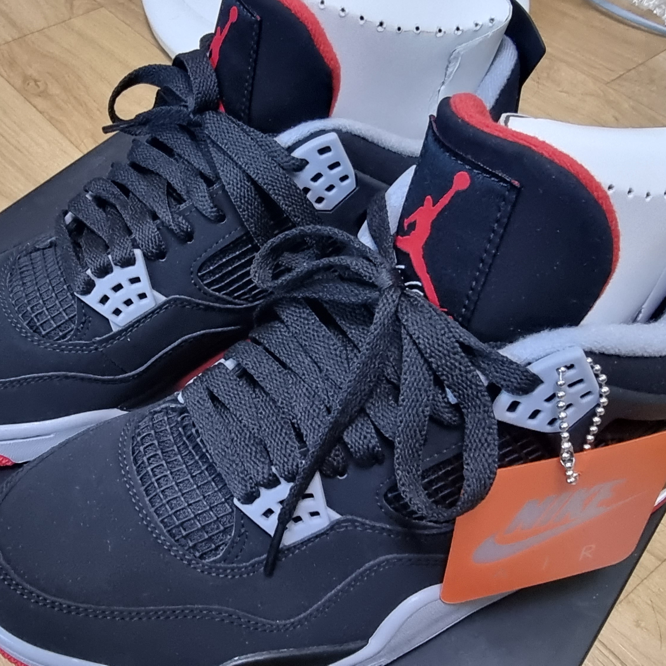 Jordan 4 Retro Bred 2019 착용 스타일 - 1