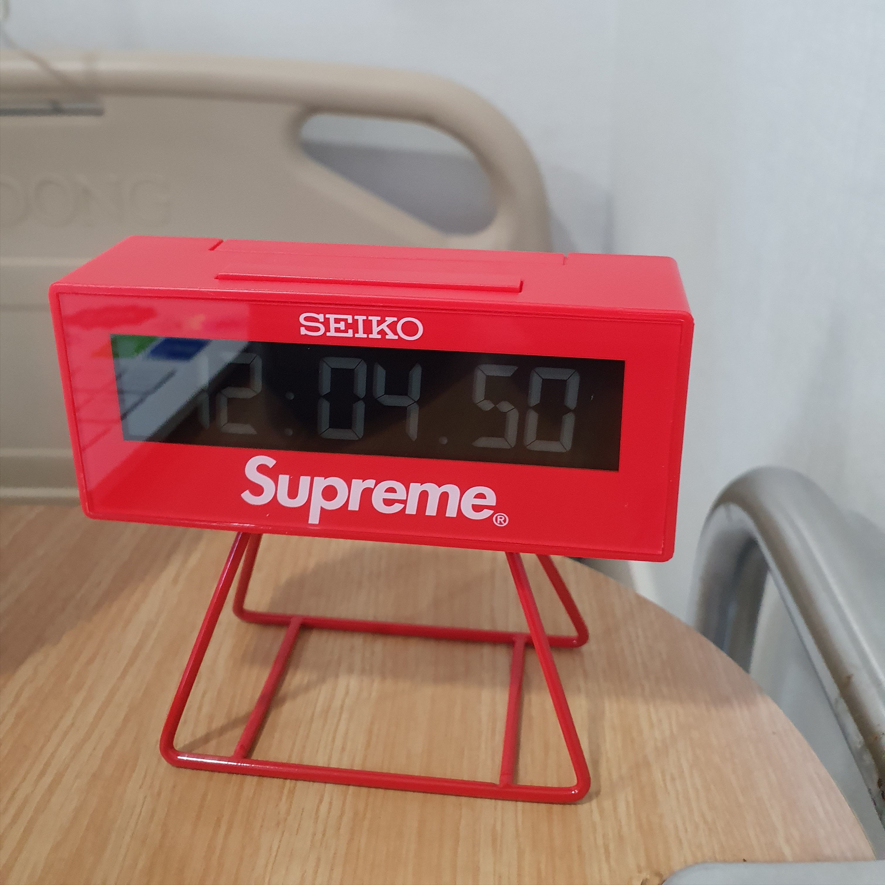 Supreme x Seiko Marathon Clock - 21SS 착용 스타일