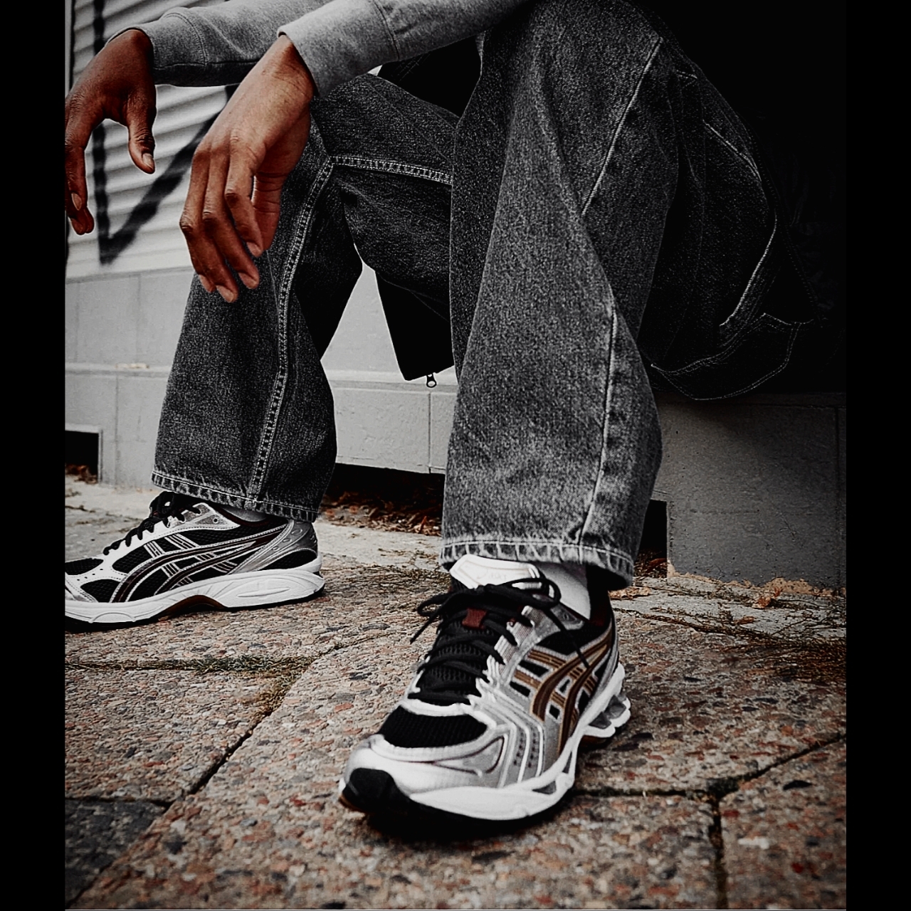 Asics Gel-Kayano 14 Black Coffee 착용 스타일