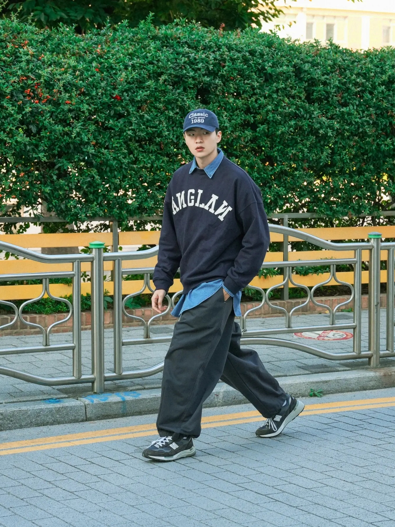 New Balance 992 Made in USA Navy 착용 스타일 - 3
