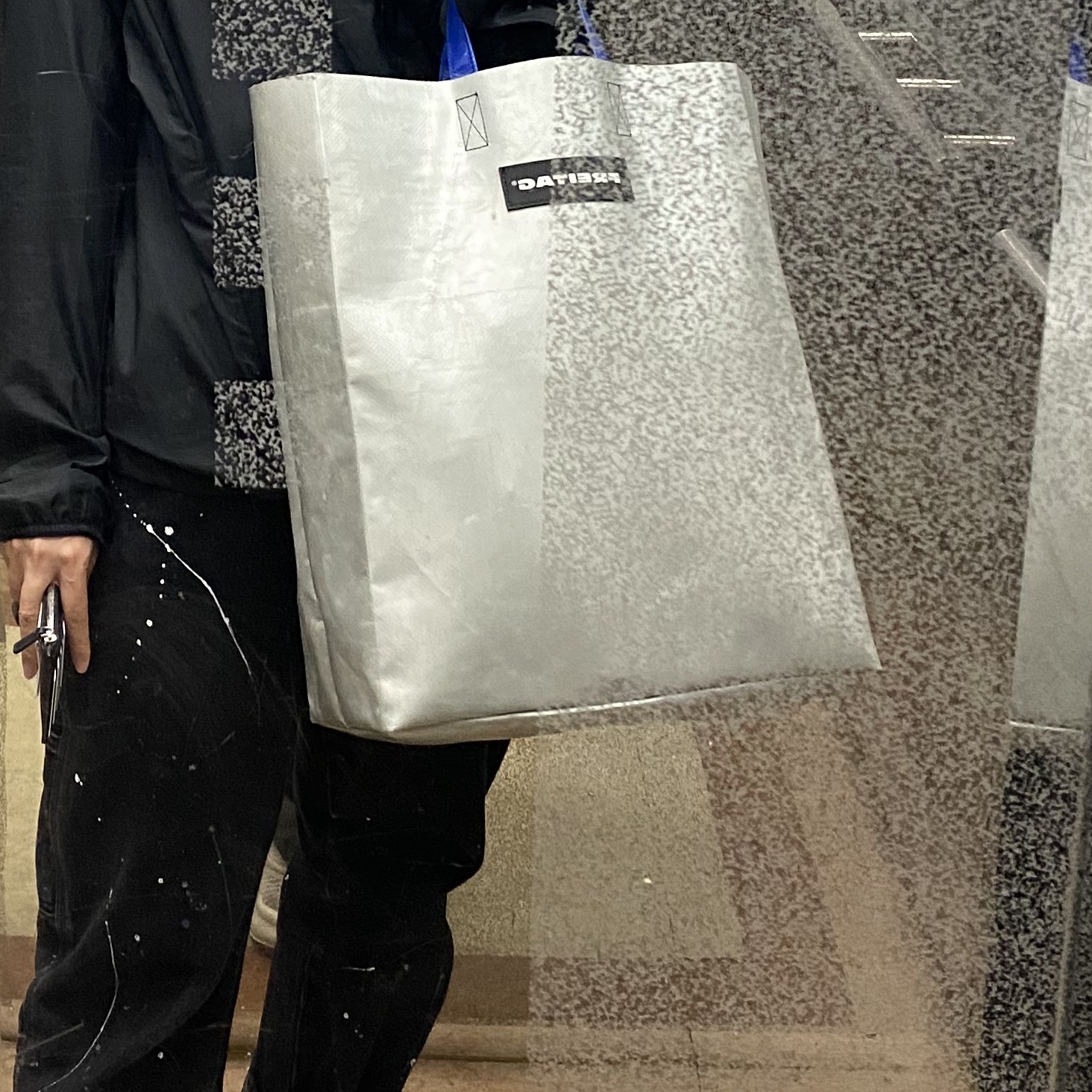 Nike x Stussy Air Max 2013 Fossil, Apple AirPods Max Lightning Space Gray (Korean Ver.) 착용 스타일 - 2
