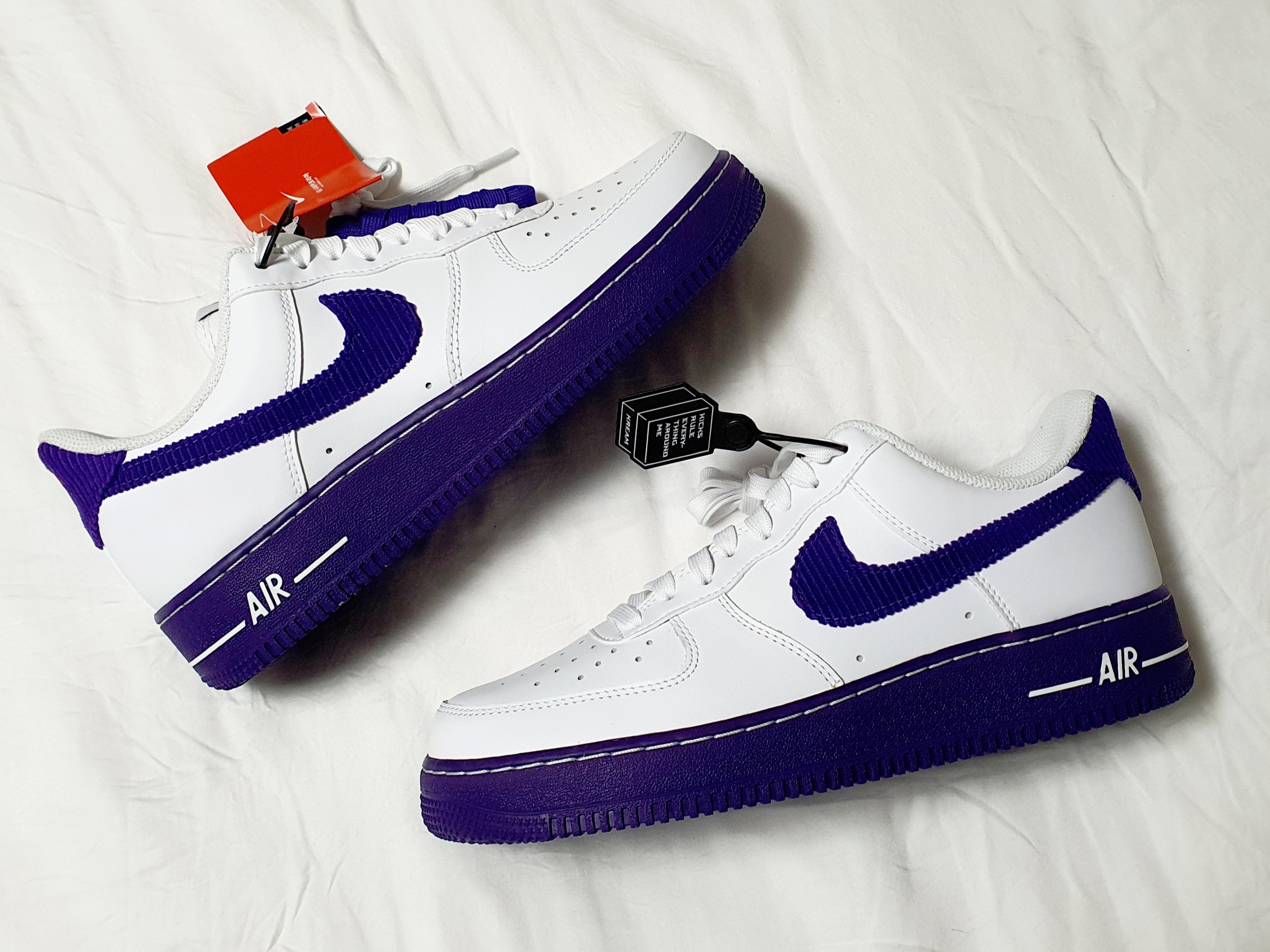 Nike Air Force 1 '07 LV8 EMB White and Court Purple 착용 스타일 - 2