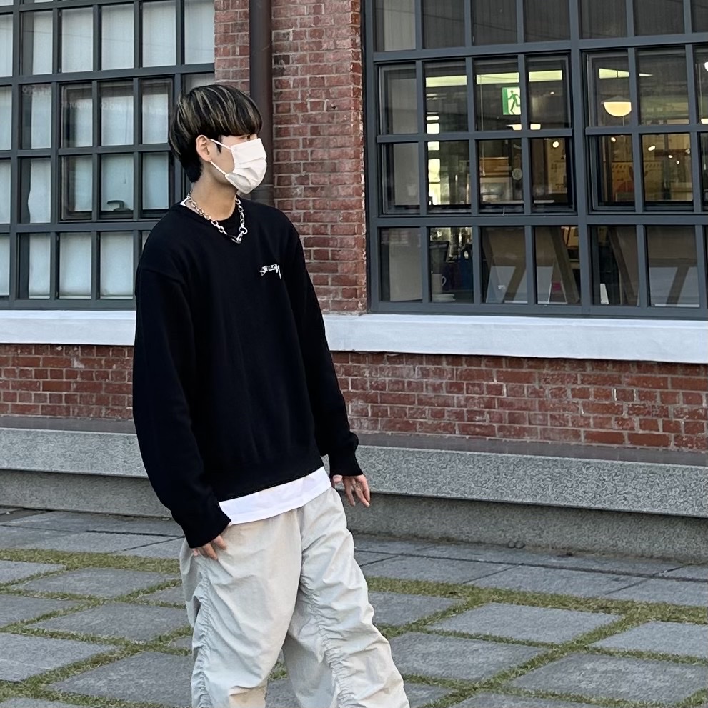 Stussy Care Label Sweater Black 착용 스타일 - 2