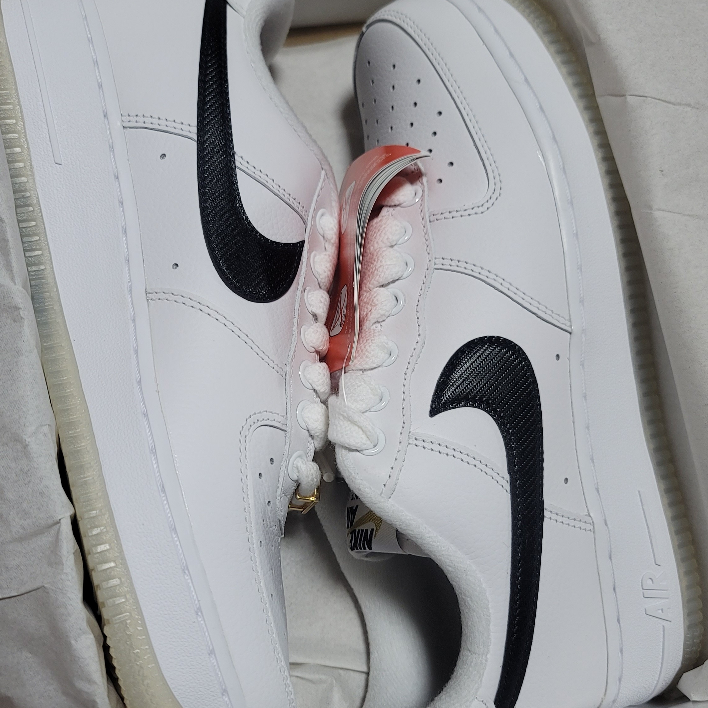 Nike Air Force 1 '07 PRM Bronx Origins 착용 스타일 - 4