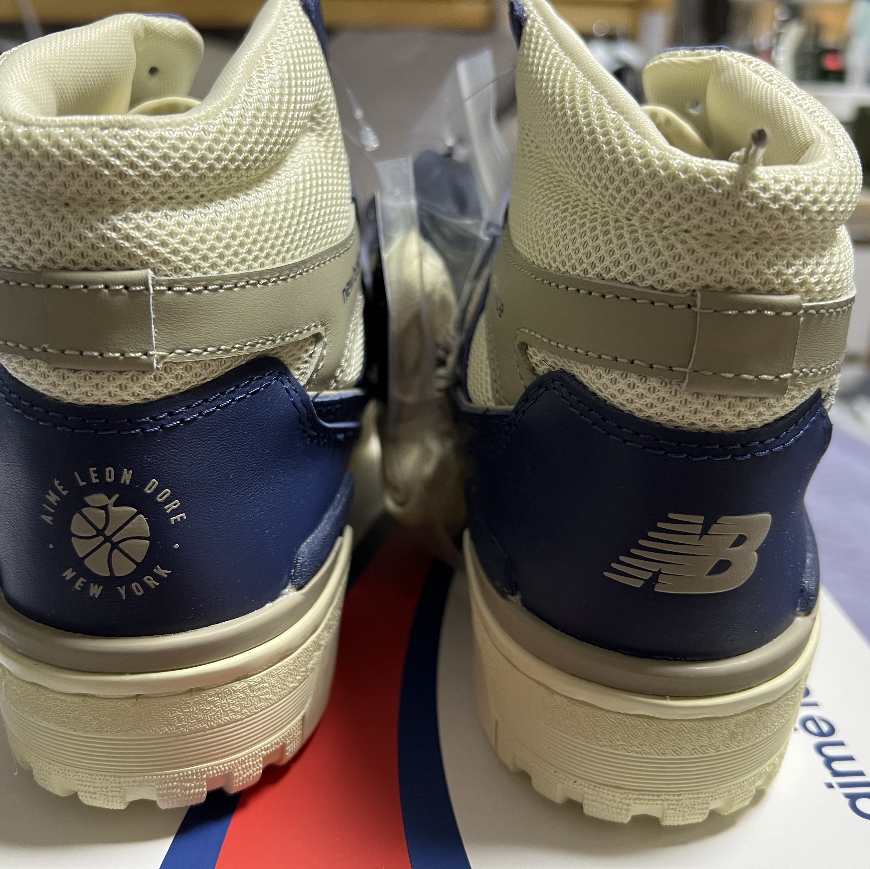 New Balance x Aime Leon Dore 650R Navy 착용 스타일 - 3