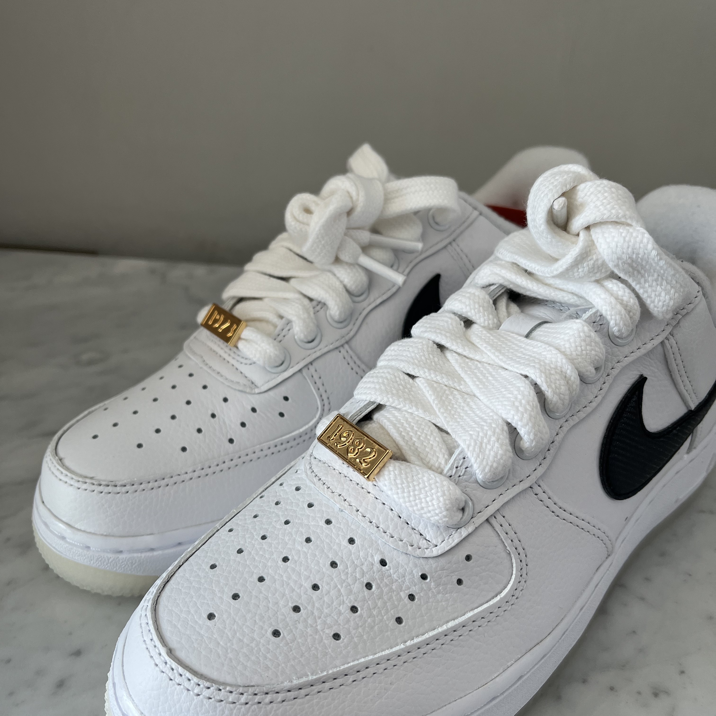 Nike Air Force 1 '07 PRM Bronx Origins 착용 스타일 - 1