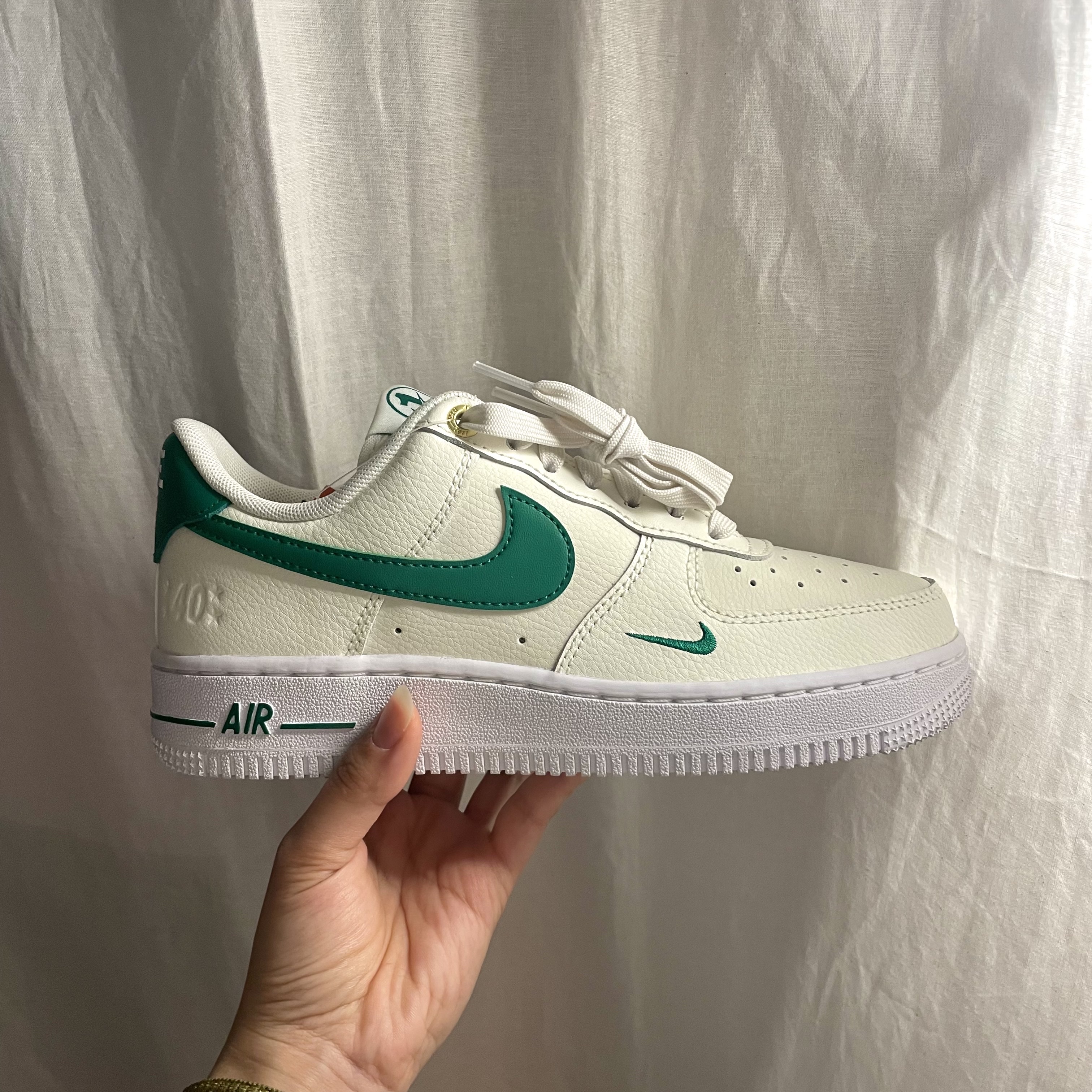 (W) Nike Air Force 1 '07 SE 40th Anniversary Join Forces Sail Malachite 착용 스타일