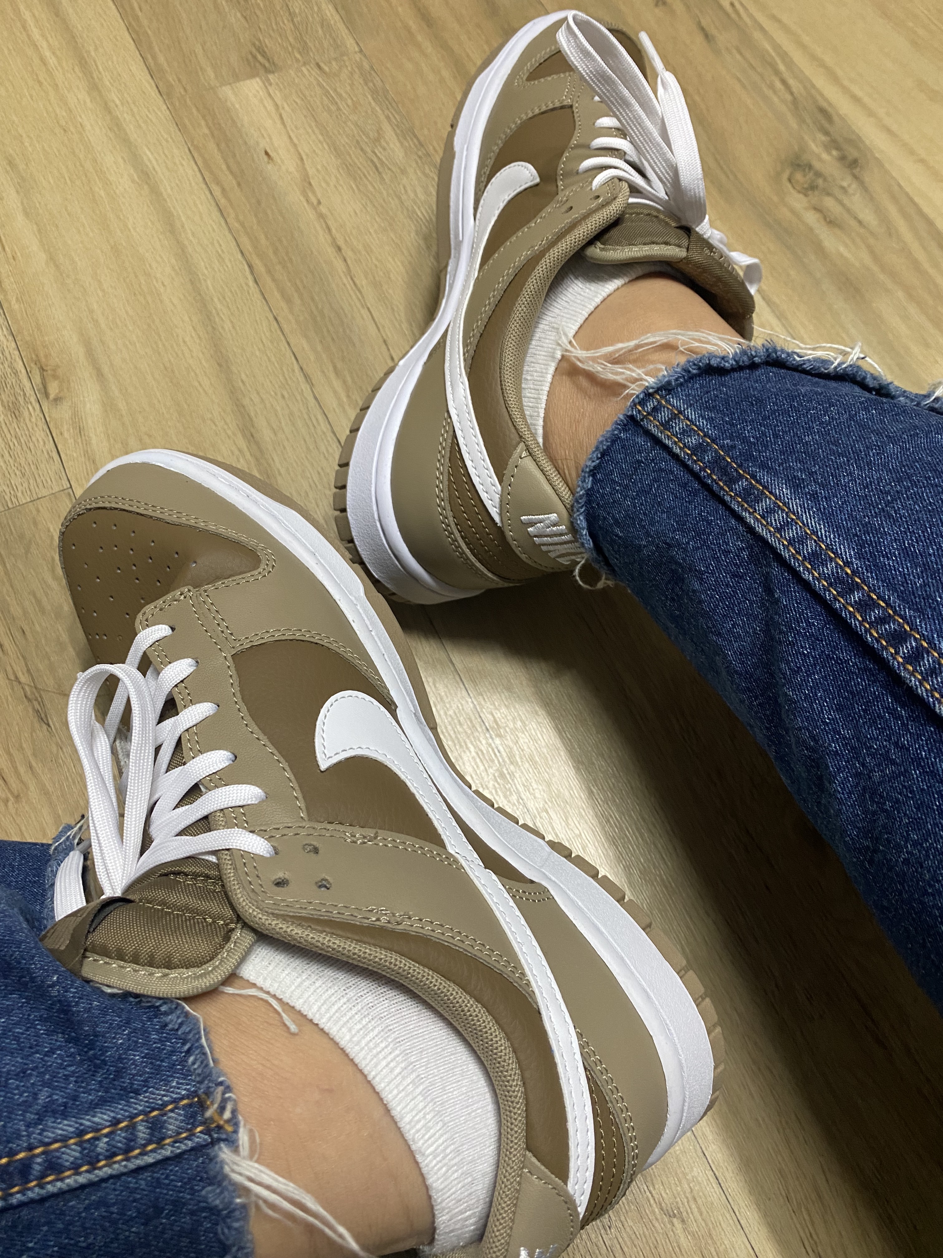 Nike Dunk Low Retro Khaki Hazel Rush 착용 스타일