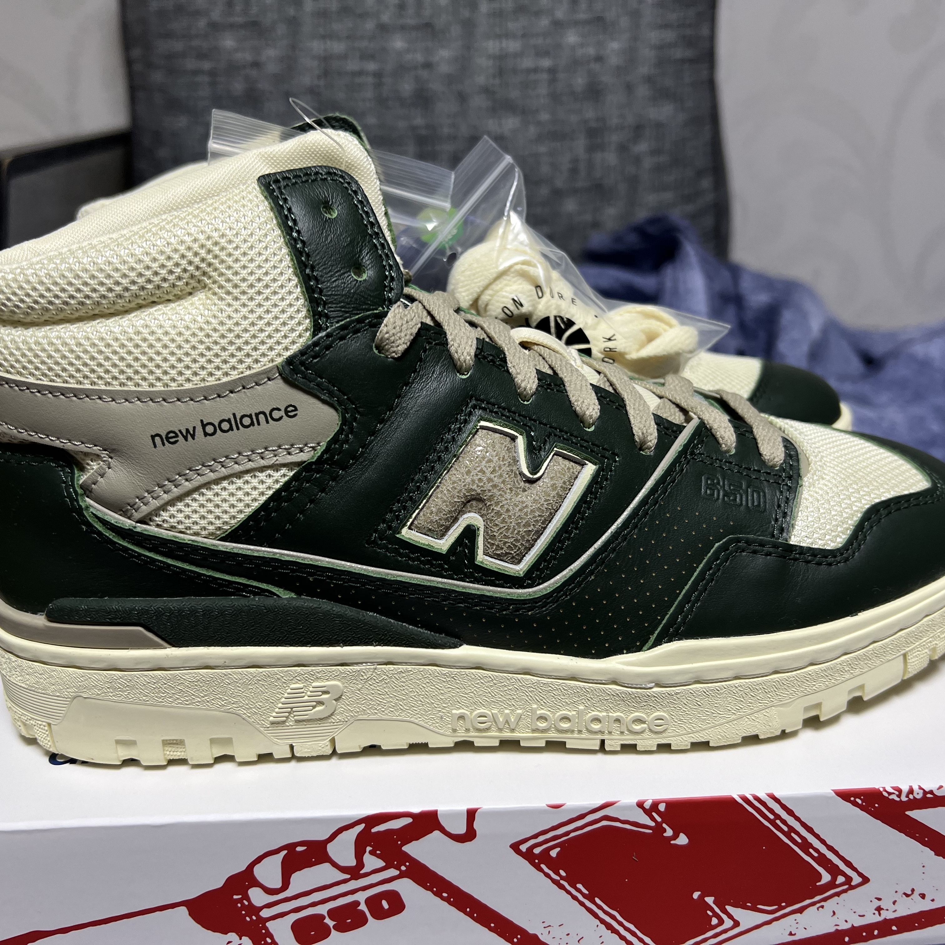 New Balance x Aime Leon Dore 650R Forest Green 착용 스타일 - 2
