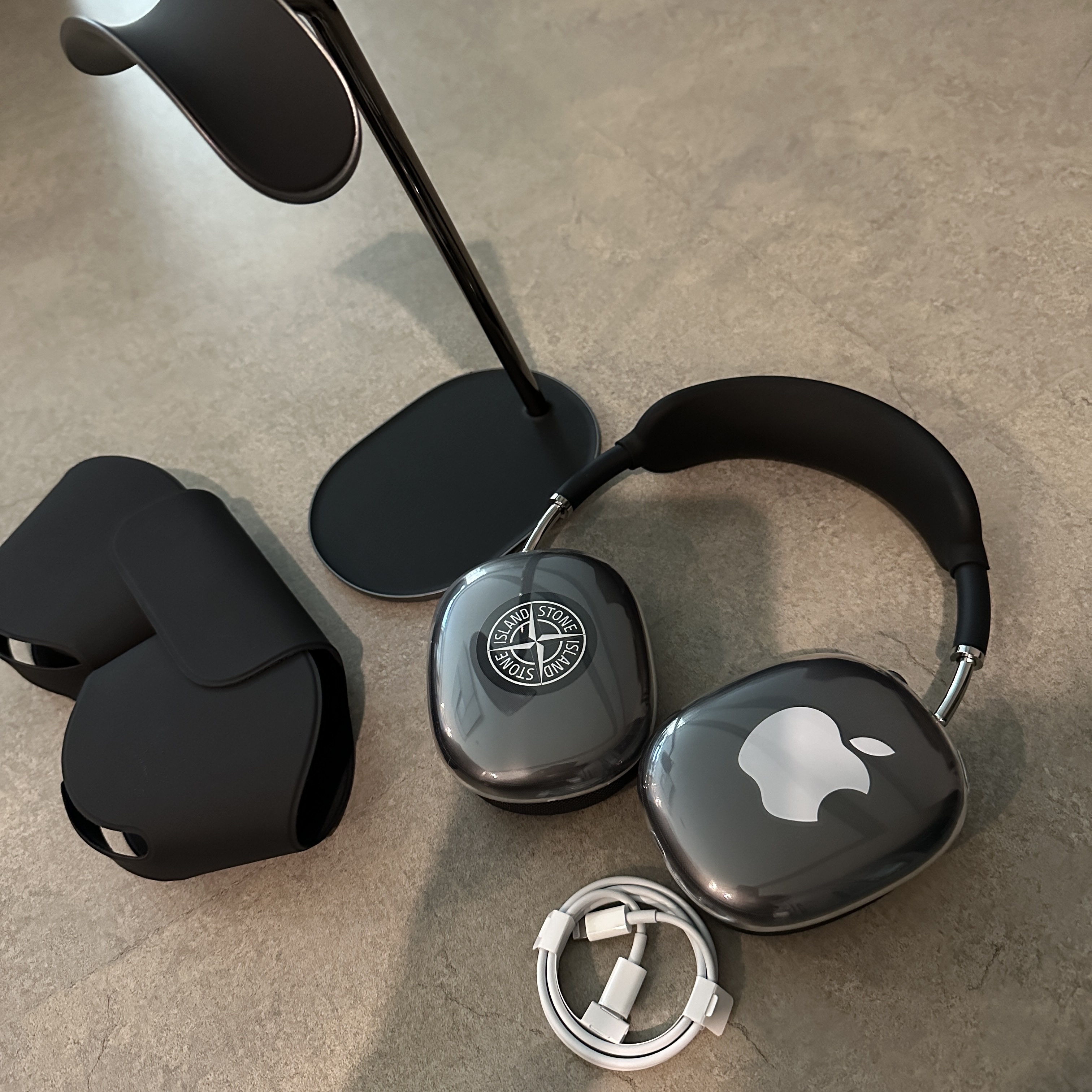 Apple AirPods Max Lightning Space Gray (Korean Ver.) 착용 스타일