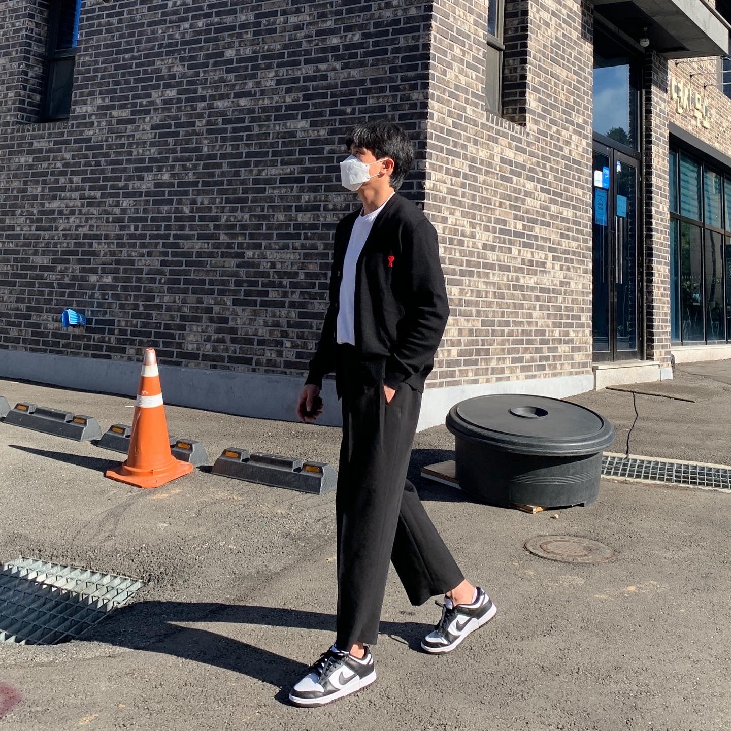 AMI de Coeur Wool Cardigan Black, Nike Dunk Low Retro Black 착용 스타일