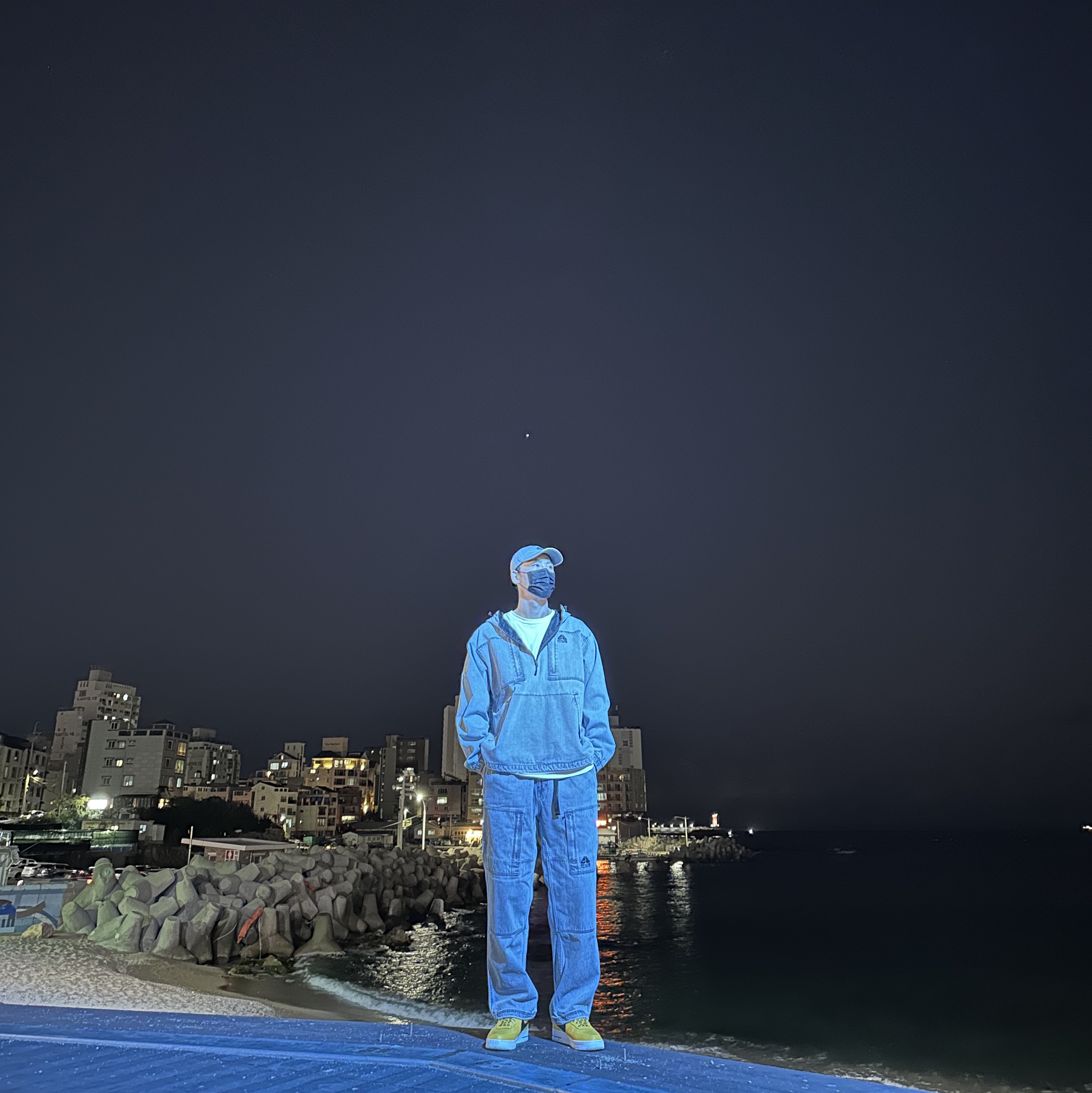 Supreme x Nike ACG Denim Pullover Washed Blue - 22FW, Supreme x Nike ACG Belted Denim Pants Washed Blue - 22FW 착용 스타일 - 1