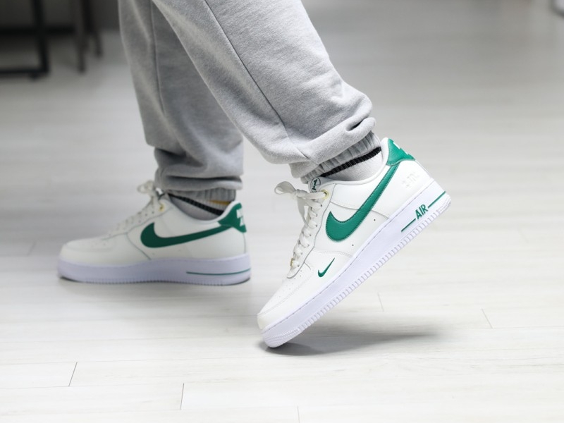 Nike Air Force 1 '07 LV8 40th Anniversary Join Forces Sail Malachite 착용 스타일 - 1