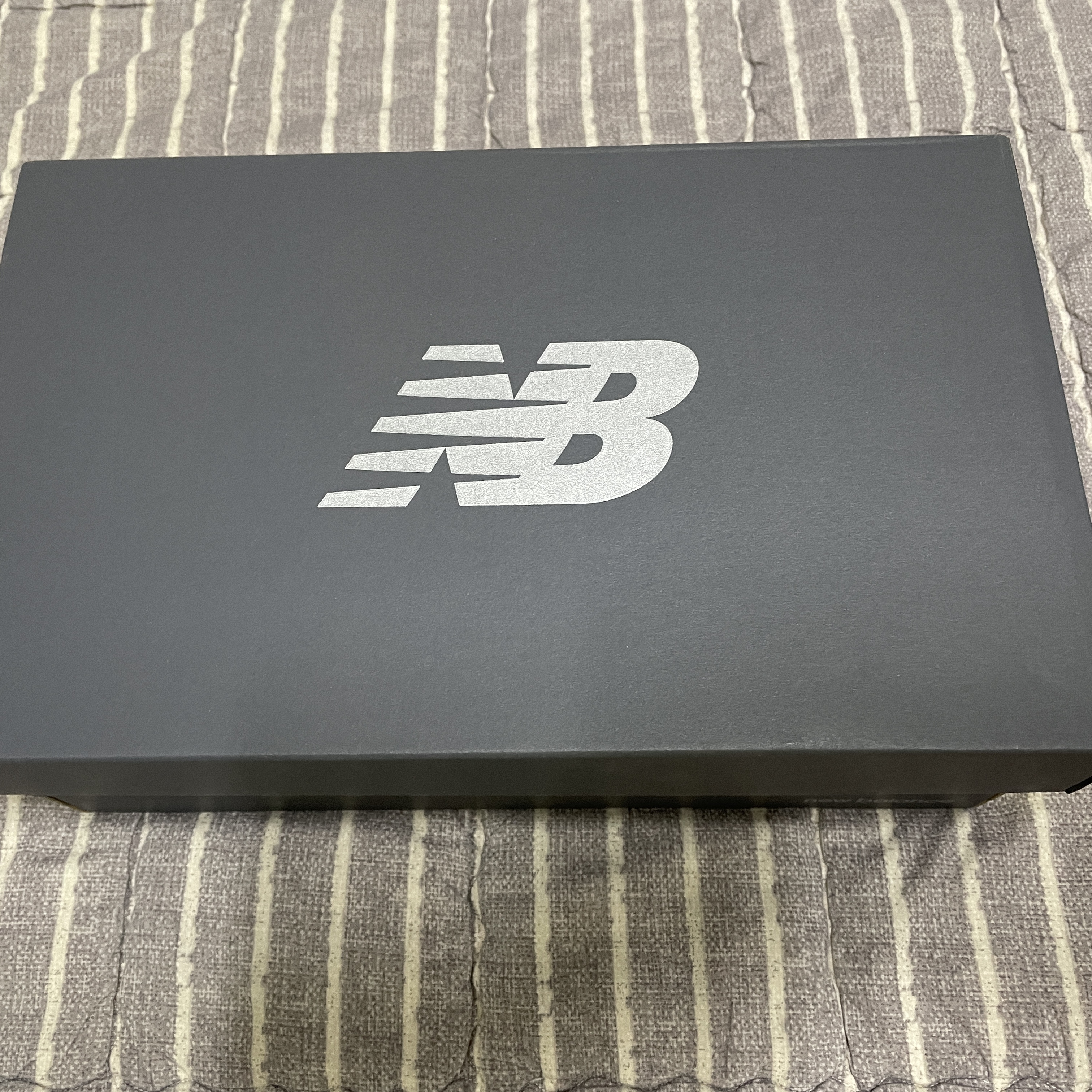 New Balance 2002R Eclipse Castlerock 착용 스타일 - 5