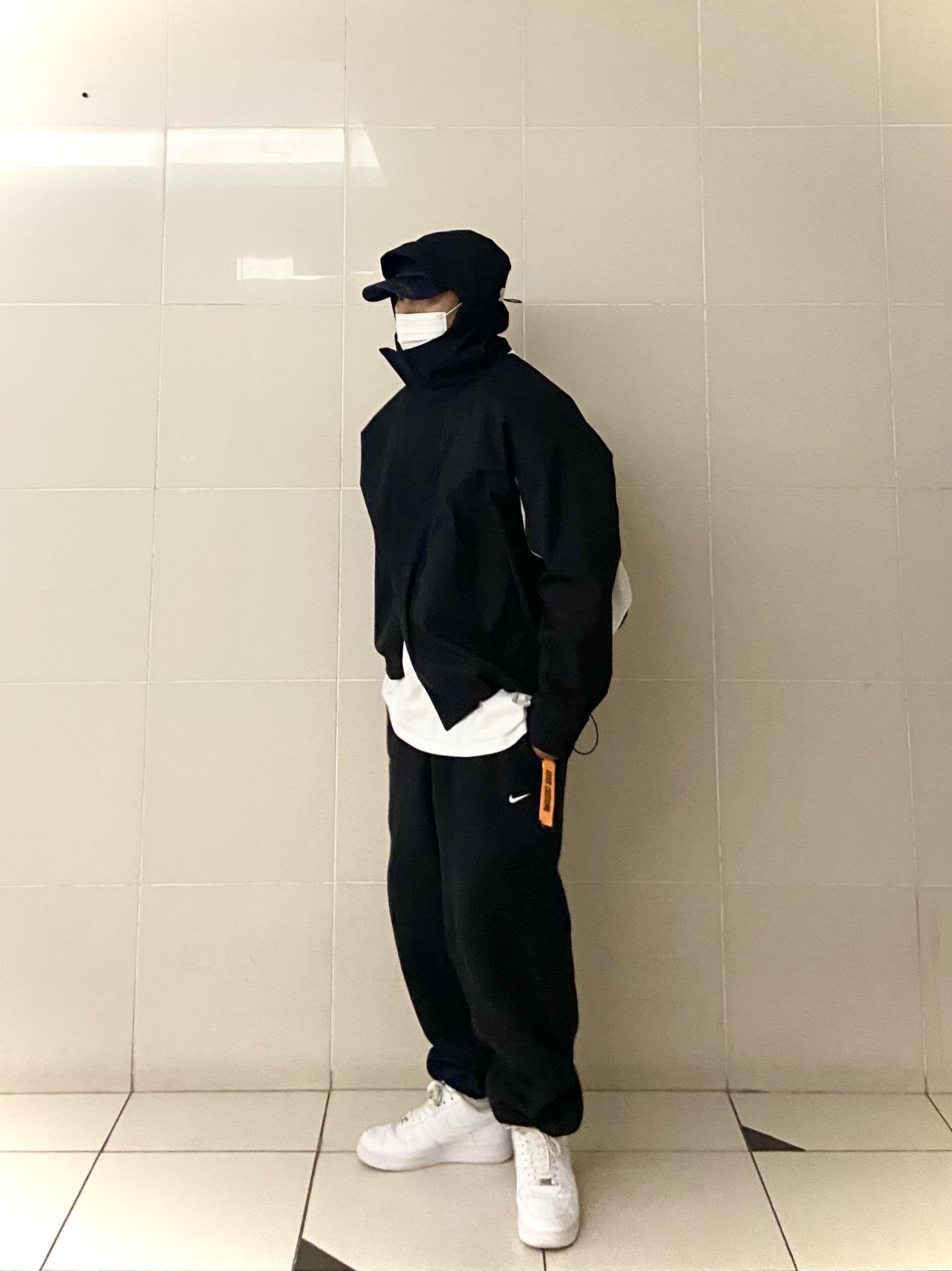 Stone Island 99598 Reflective Grid On Lamy Cap Pewter Grey - 21SS, Nike NRG Solo Swoosh Fleece Pants Black White - Asia 착용 스타일 - 2