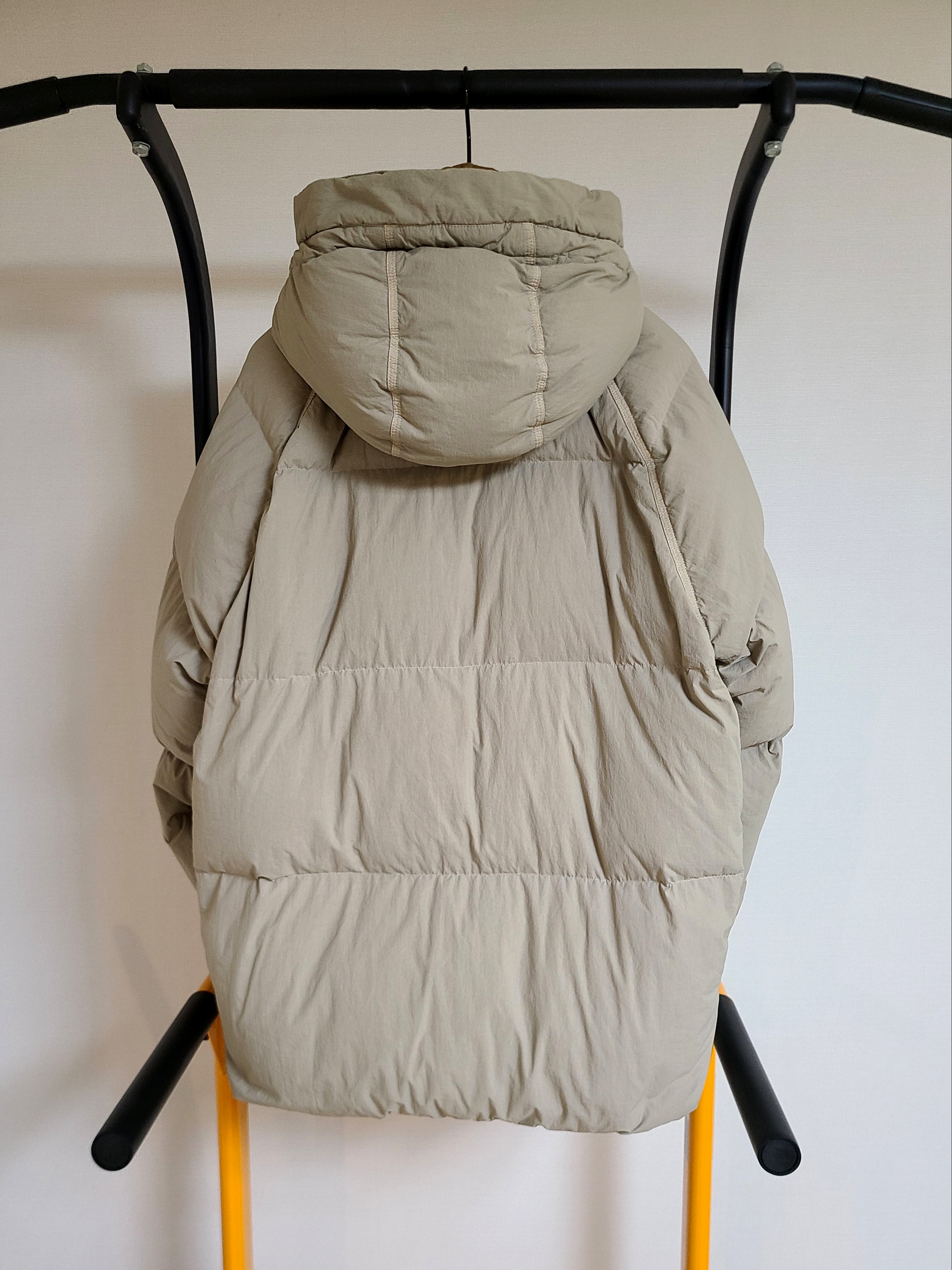 Ten C Artic Down Parka Pale Taupe 착용 스타일 - 5