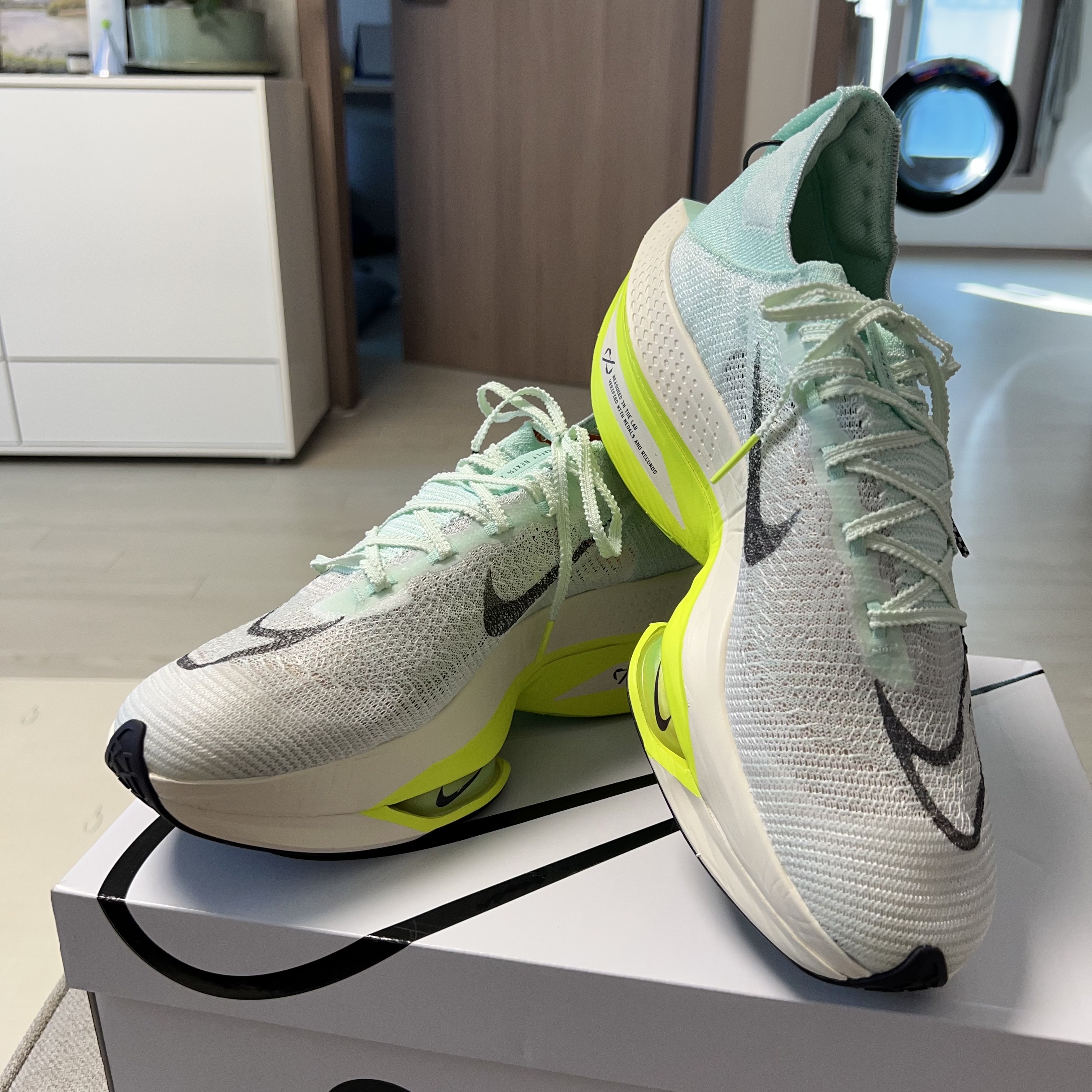 Nike Air Zoom Alphafly Next% 2 Mint Foam 착용 스타일