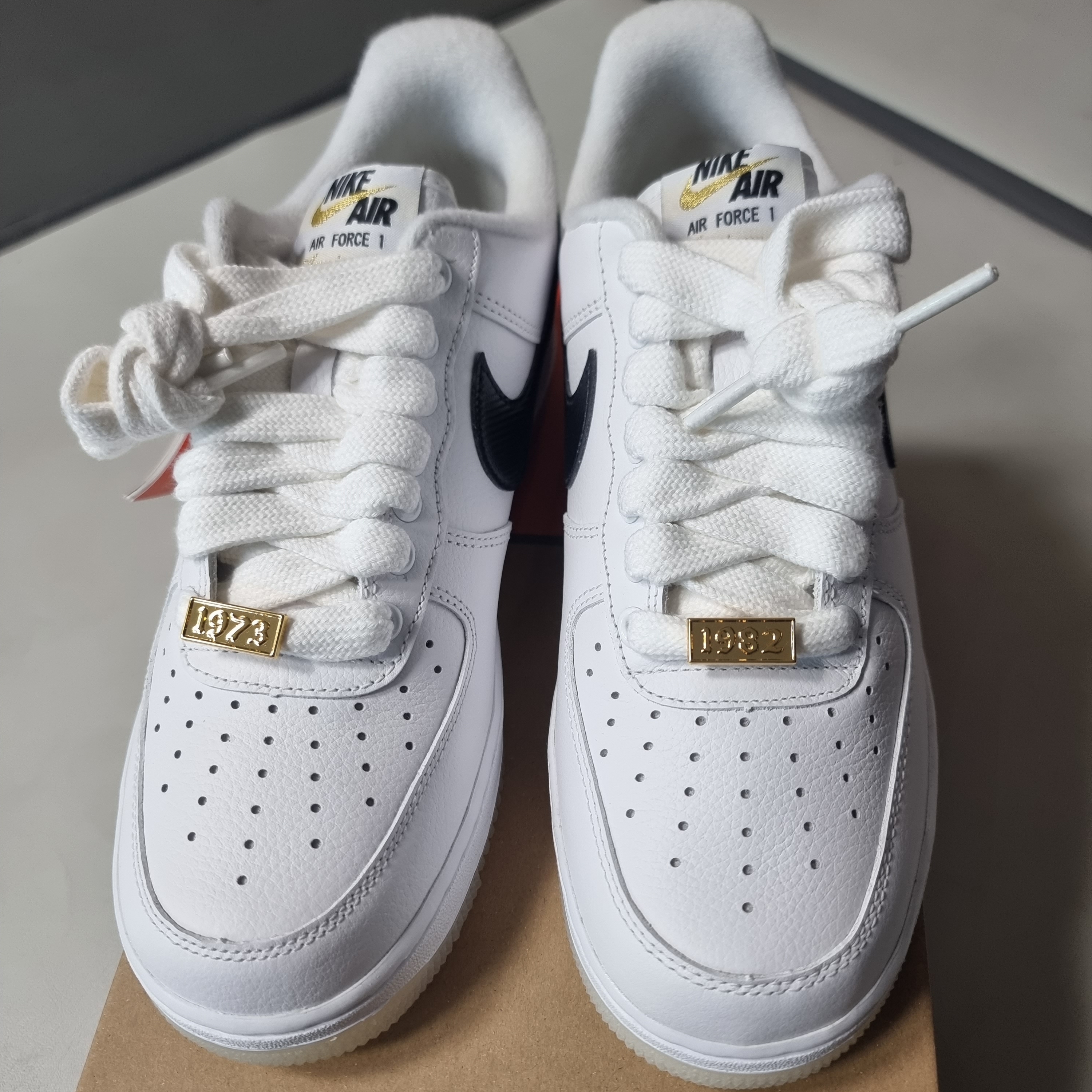 Nike Air Force 1 '07 PRM Bronx Origins 착용 스타일 - 1